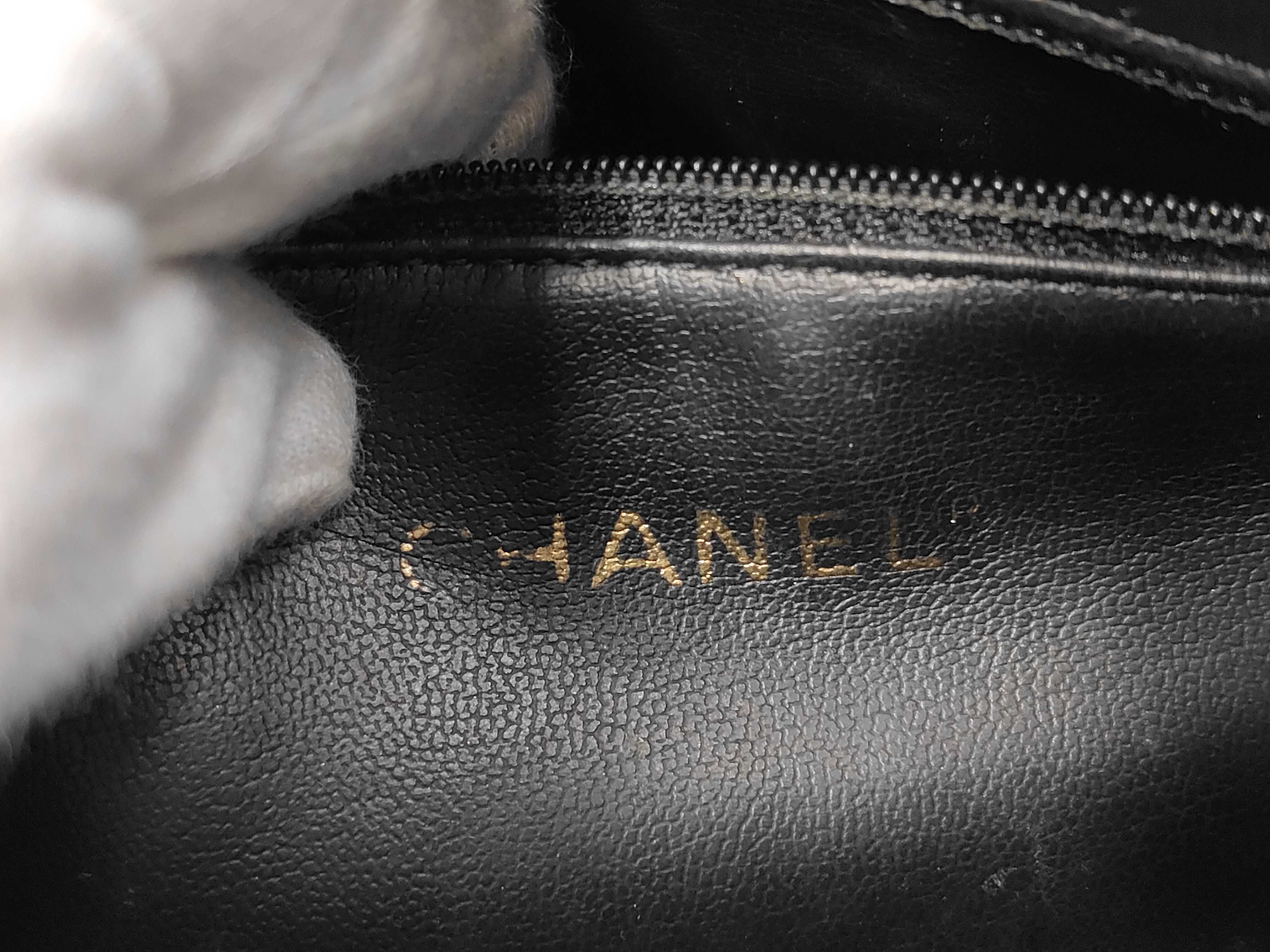 Caviar Skin Turnlock Tote/Shoulder Bag (Serial Number 3) — view 10