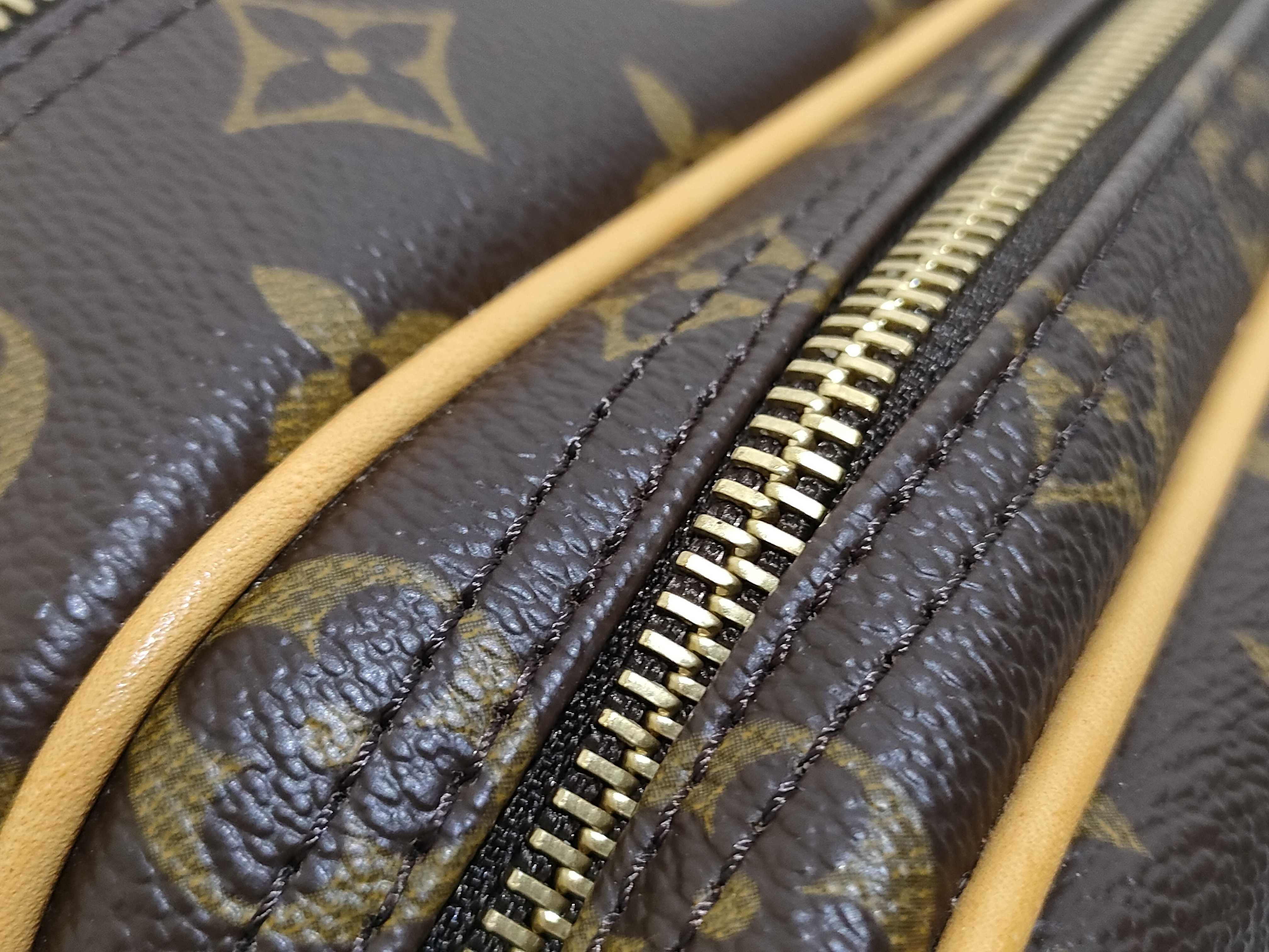 Monogram LOUIS VUITTON Reporter PM Shoulder Bag — view 8