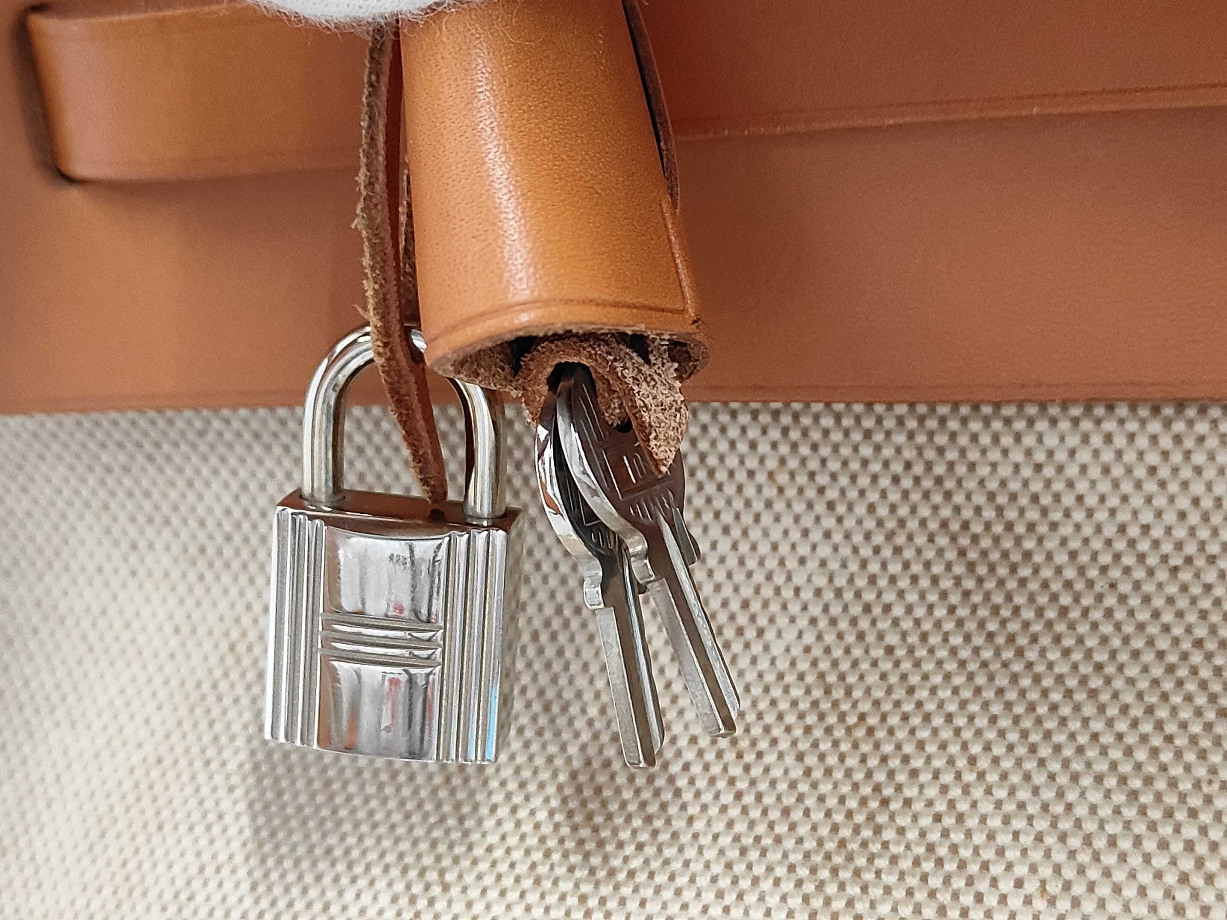 Herbag MM Toile H x Vache Hunter Beige x Natural Silver Hardware C: 1999 Shoulder Bag — view 12