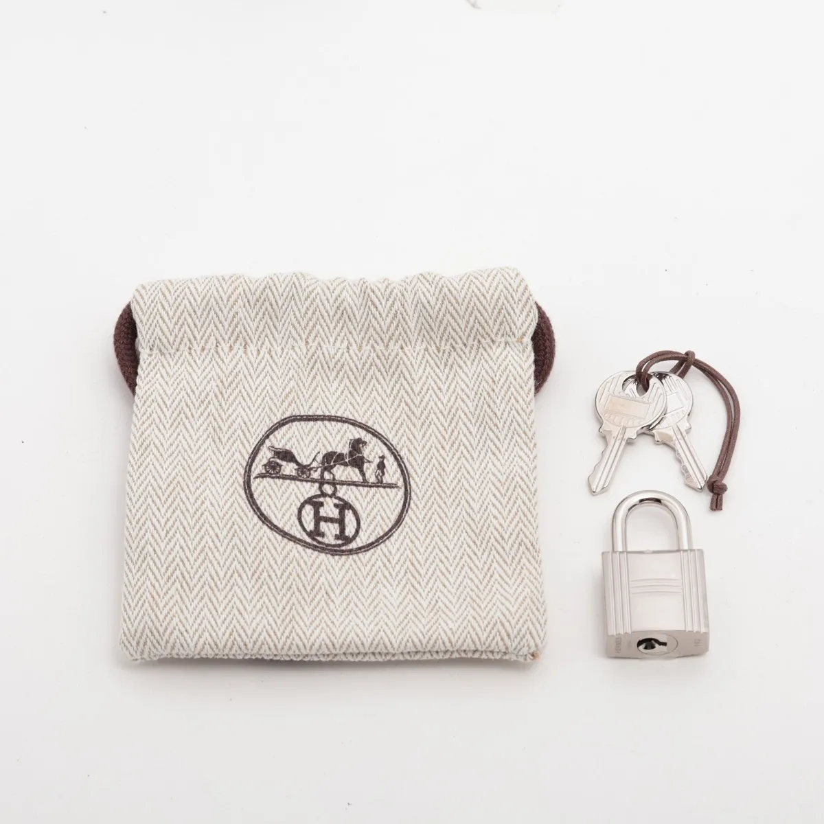 [Individually packaged] Hermes Picotin Lock 18 PM Taurillon Clemence Gris Pantin Silver Hardware K: 2025 — view 10