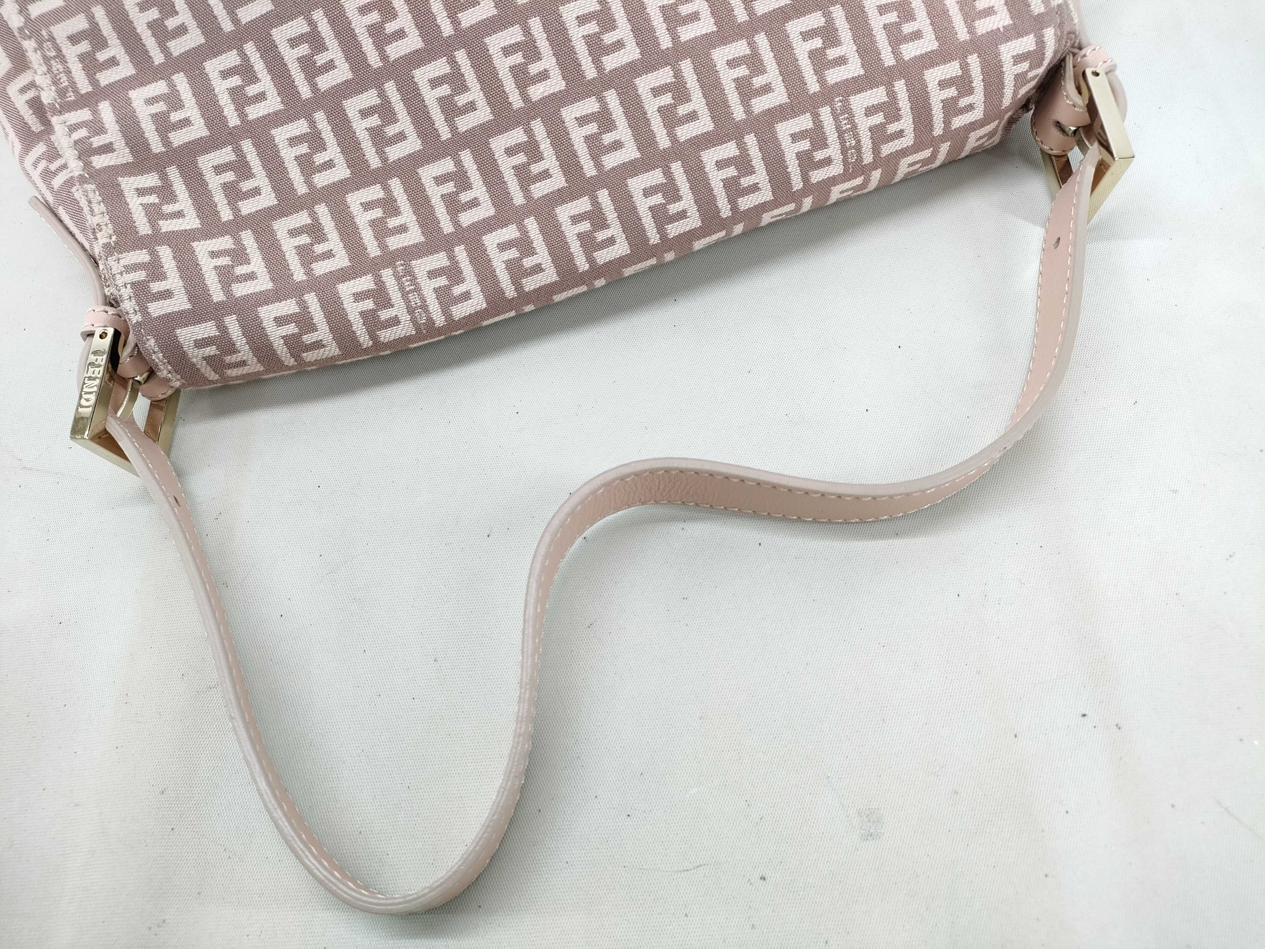 Zucca pattern Fendi bag, pink (with accessories and dust bag) shoulder bag — view 4