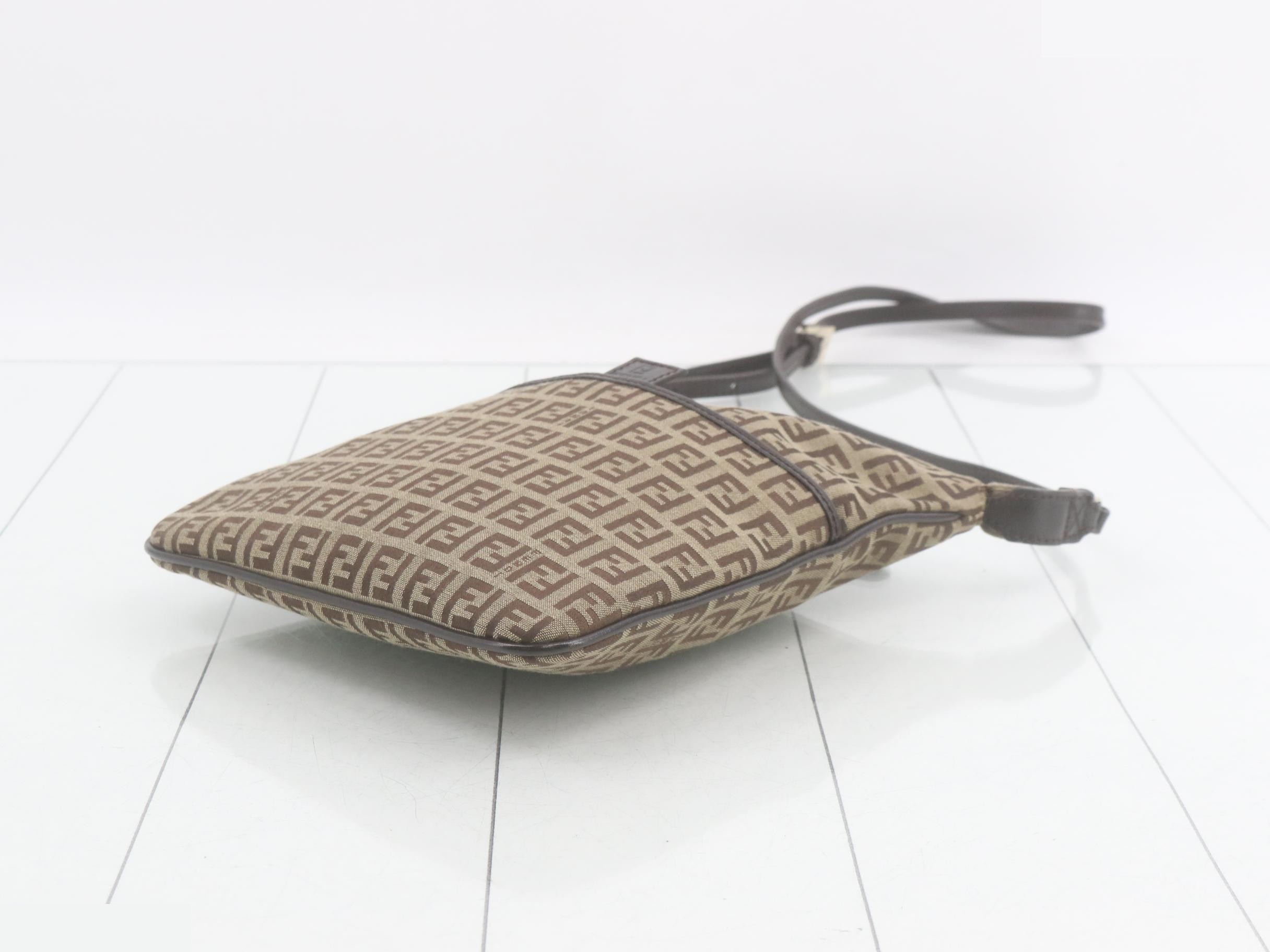 Zucchino Shoulder Bag — view 6