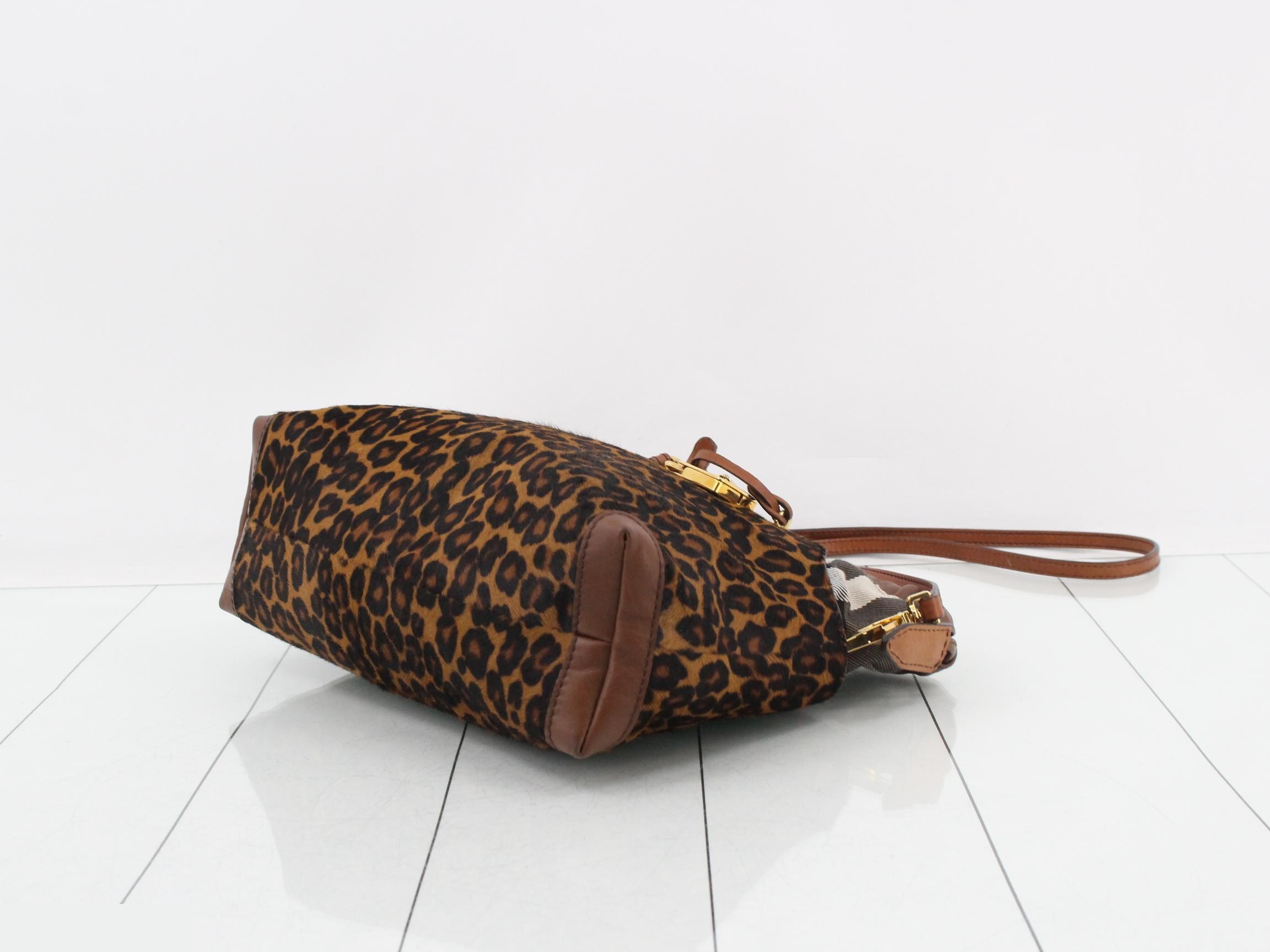 Haircalf leopard print shoulder bag with padlock and key. — view 6