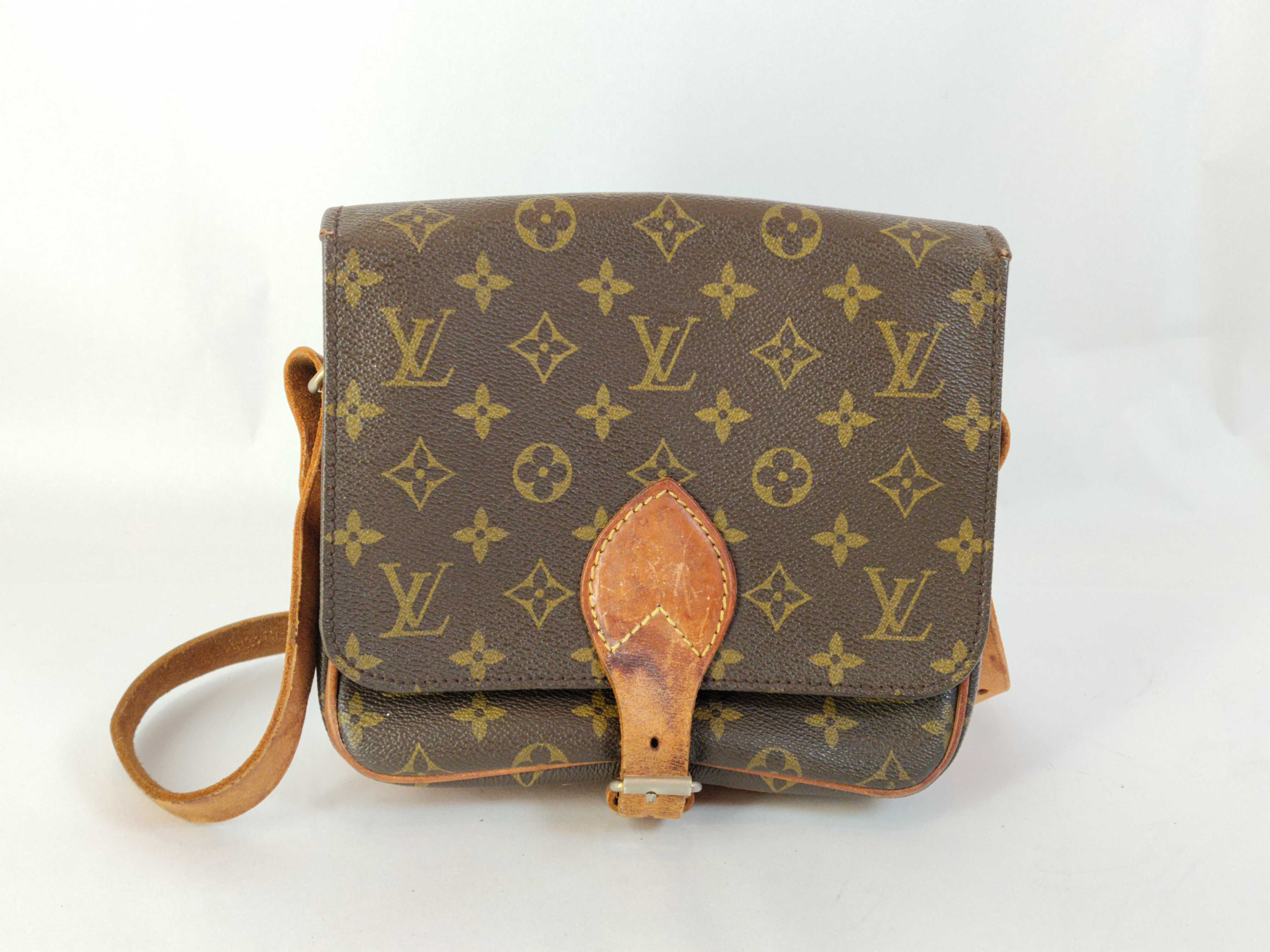 Monogram Louis Vuitton Monogram Cartouchiere MM 823 Shoulder Bag