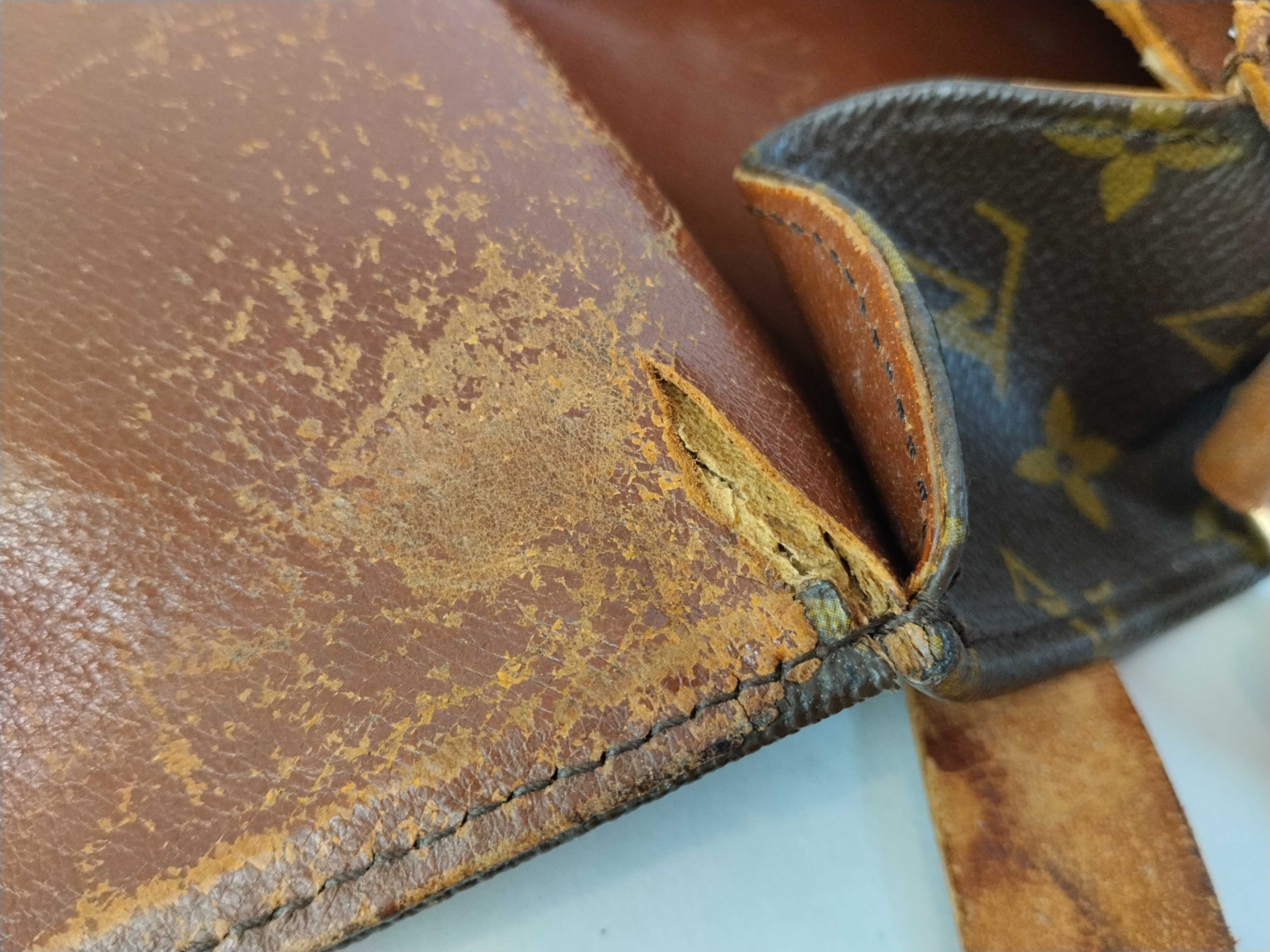 Monogram Louis Vuitton Monogram Cartouchiere MM 823 Shoulder Bag — view 12