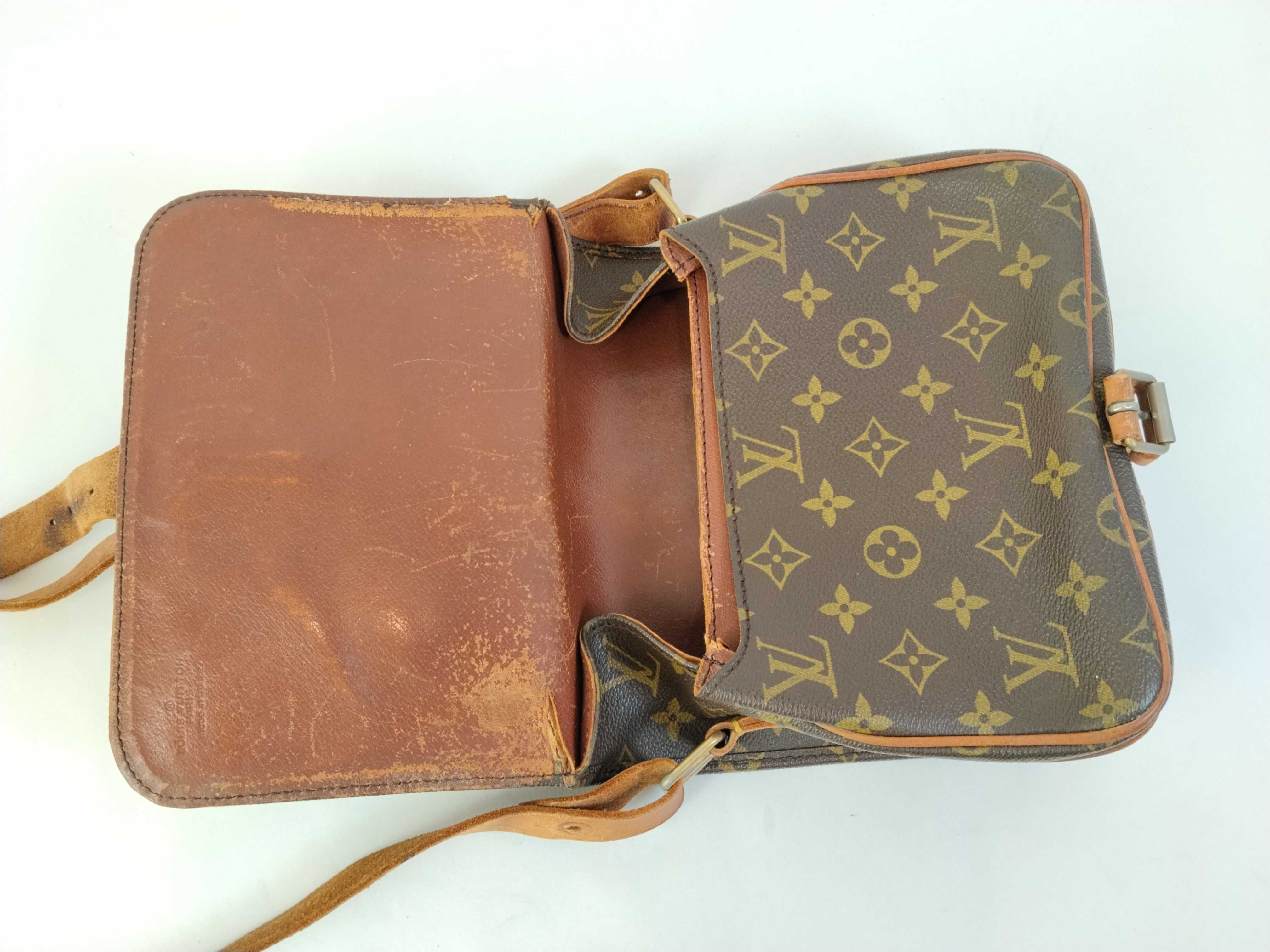 Monogram Louis Vuitton Monogram Cartouchiere MM 823 Shoulder Bag — view 8