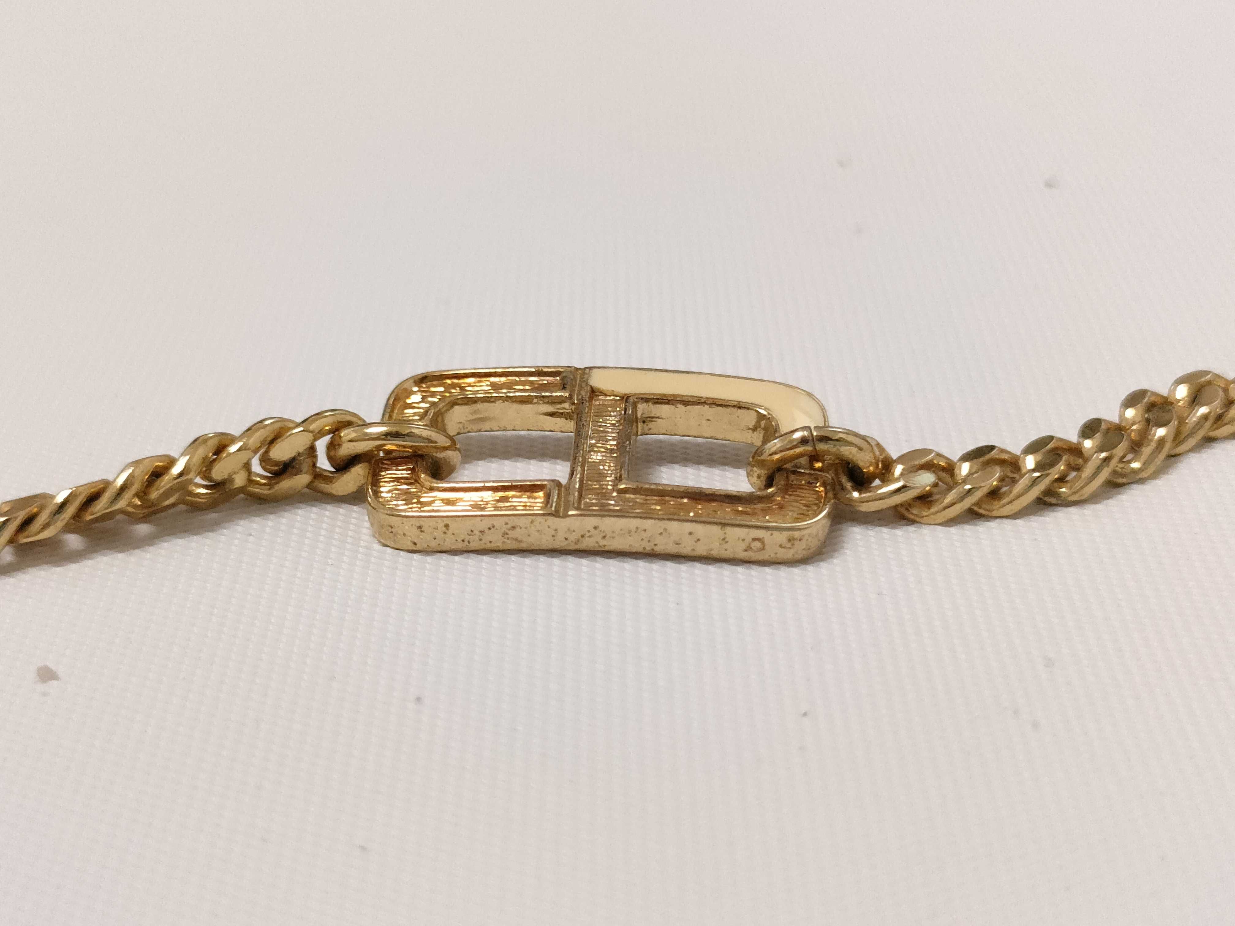 Christian necklace chain, gold and ivory necklace — view 9