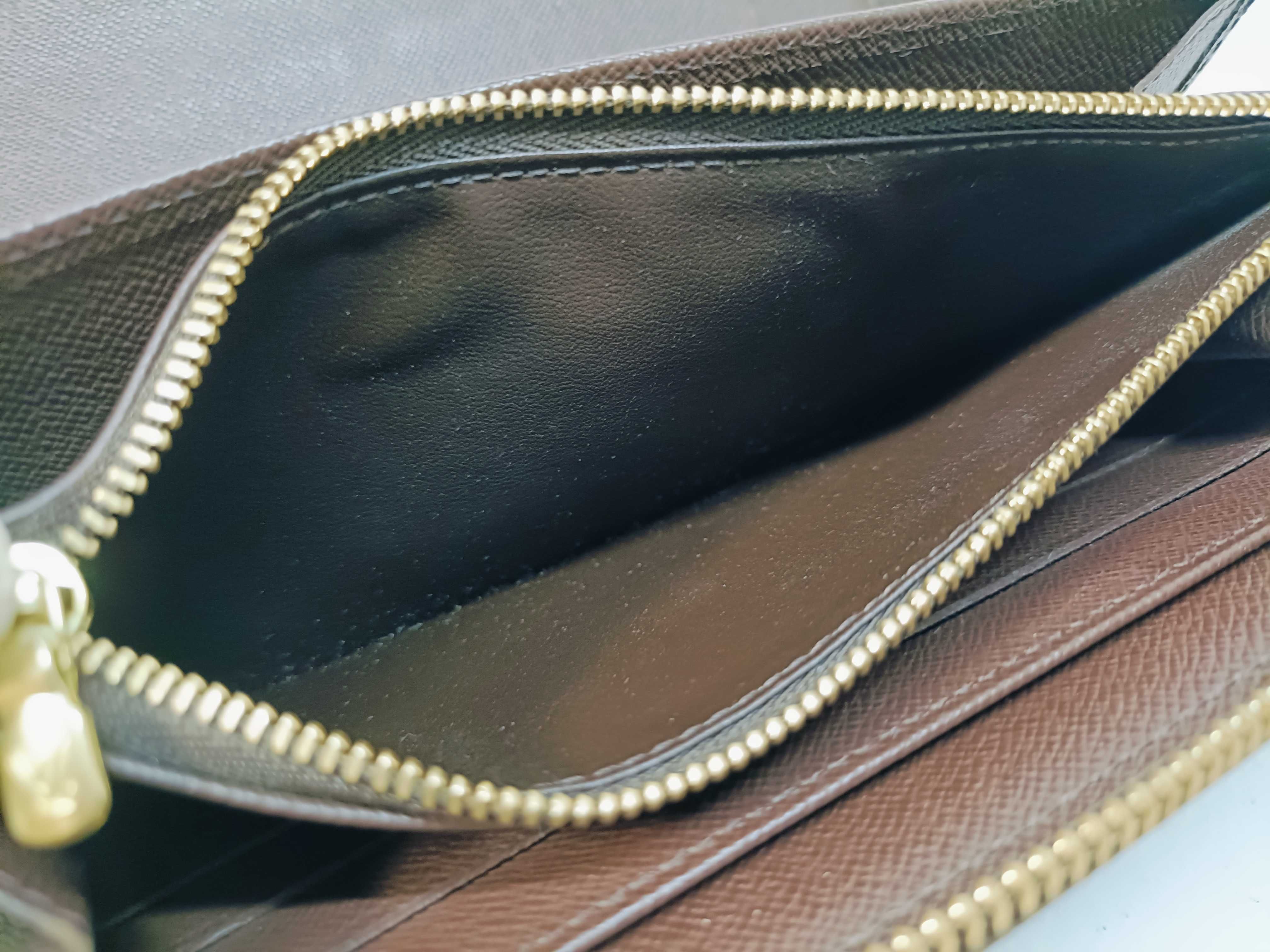 Damier Zippy Organizer Wallet — view 12
