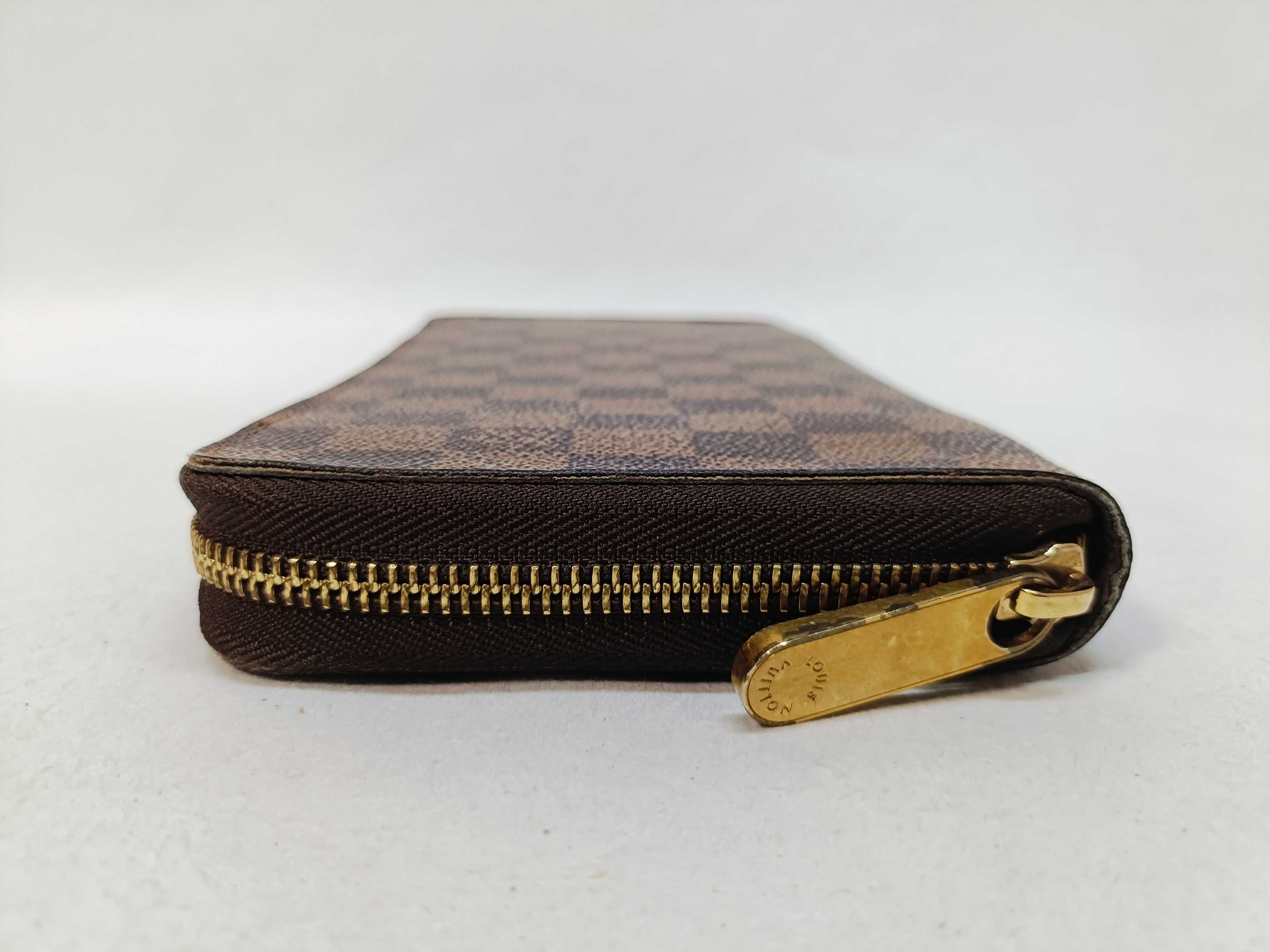 Damier Zippy Organizer Wallet — view 3
