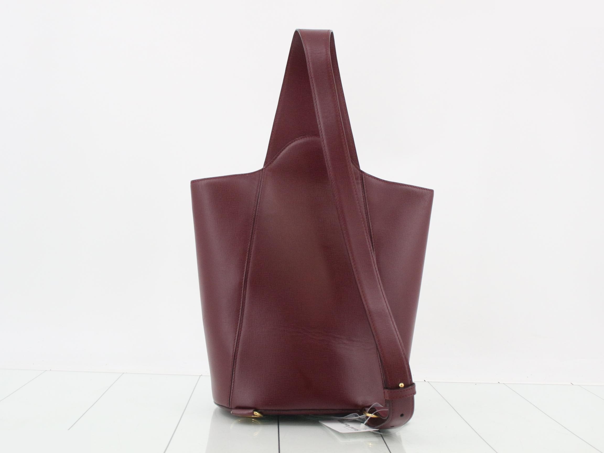 Must Line (Bag) - Shoulder Bag — view 2