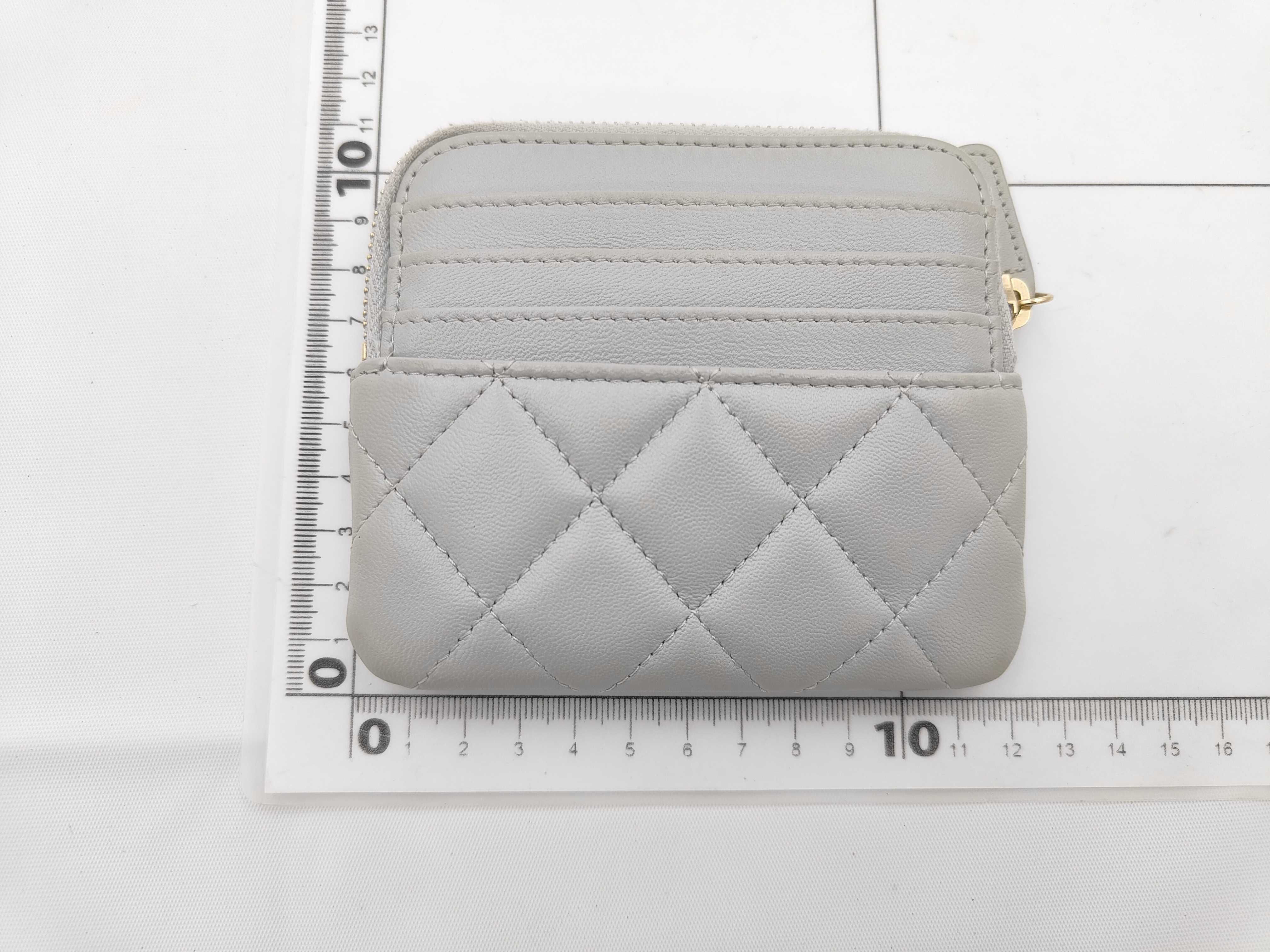 Matelassé Coin Case, Card Case, Fragment Case, Random Serial Number Coin Case — view 2