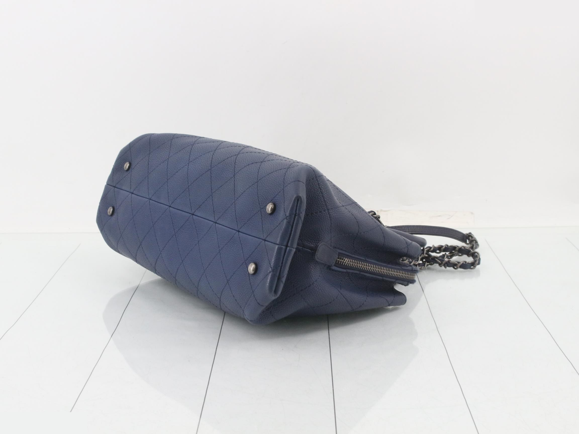 Caviar leather (bag) - Shoulder bag, blue, silver hardware — view 6