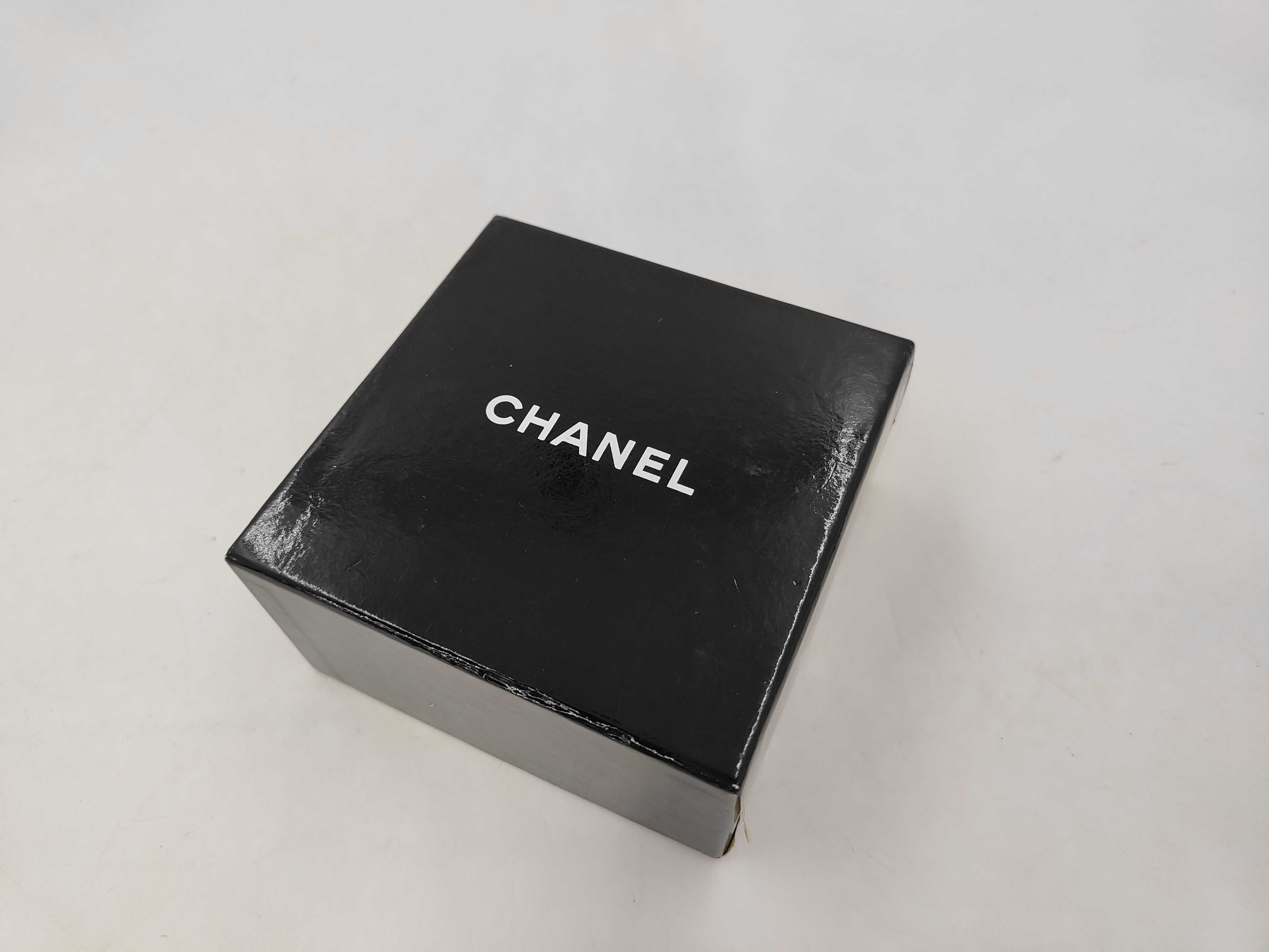 Corsage / Canvas Brooch — view 7