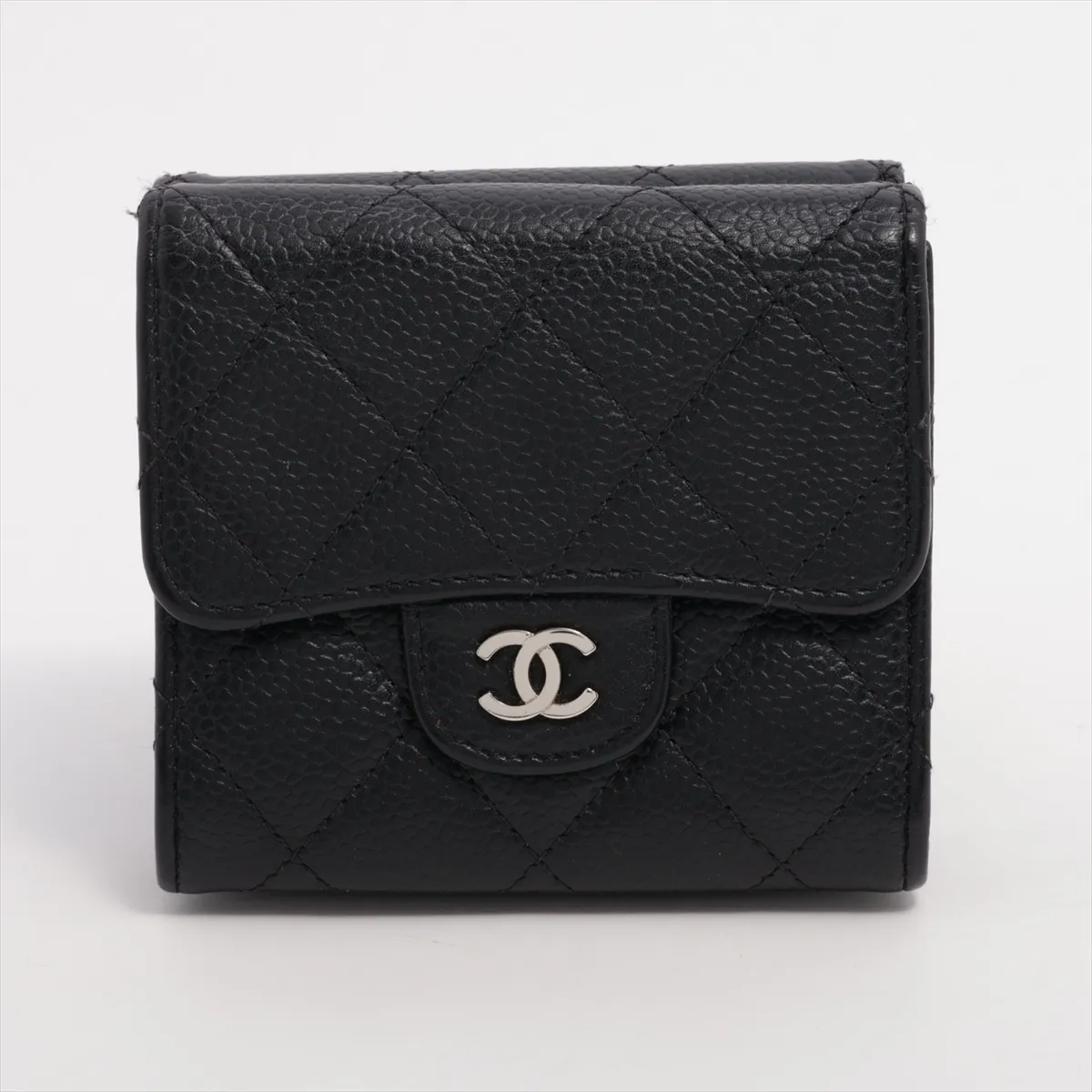 Matelasse caviar skin compact wallet black silver hardware 13426838 — view 2