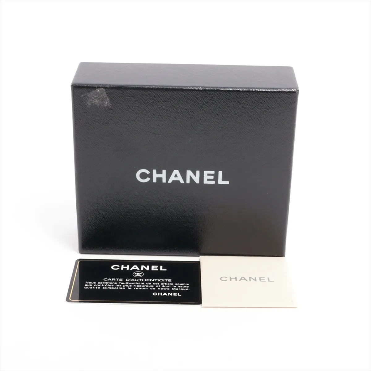 Matelasse caviar skin compact wallet black silver hardware 13426838 — view 10