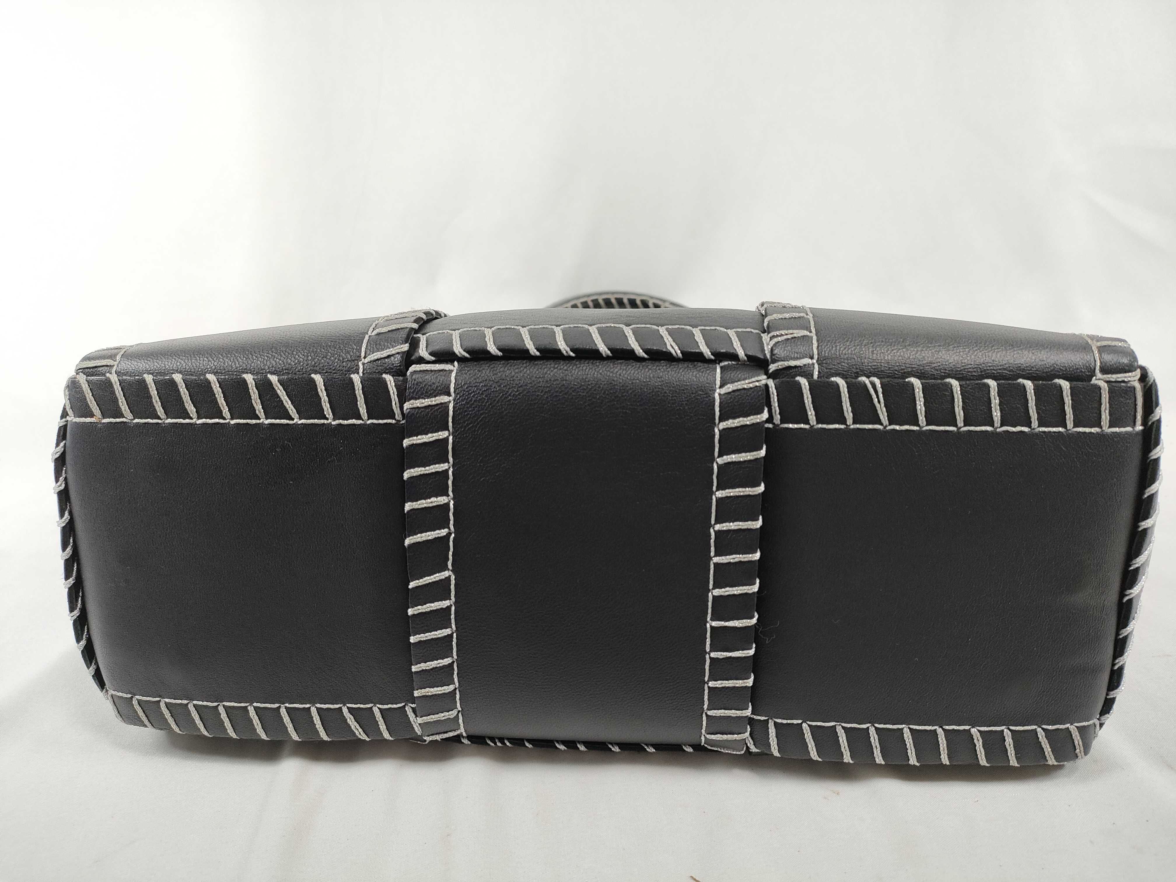 Intrecciato Bottega Veneta Intrecciato Arco Tote Bag — view 7
