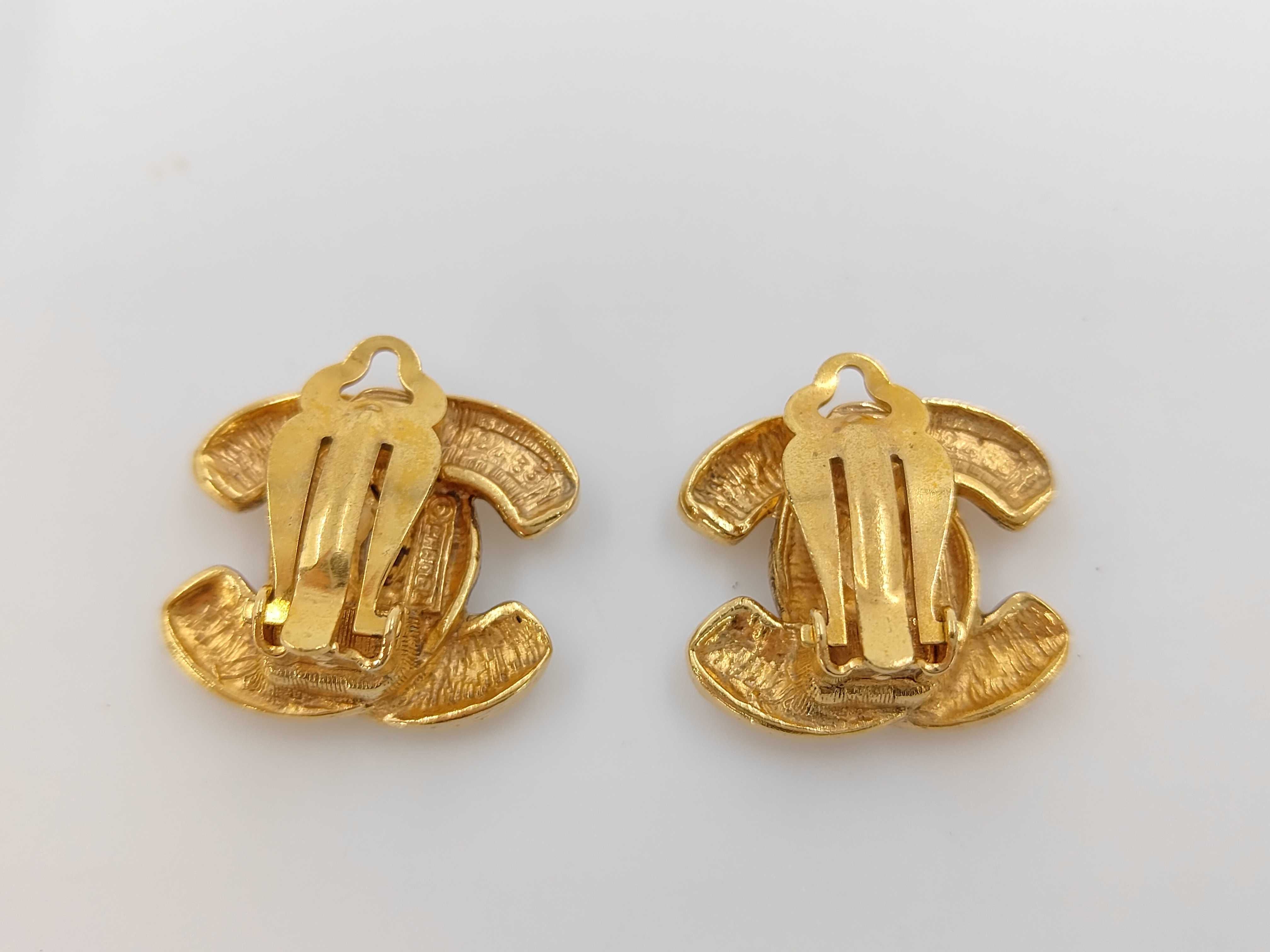 Matelassé Coco Gold Earrings — view 2