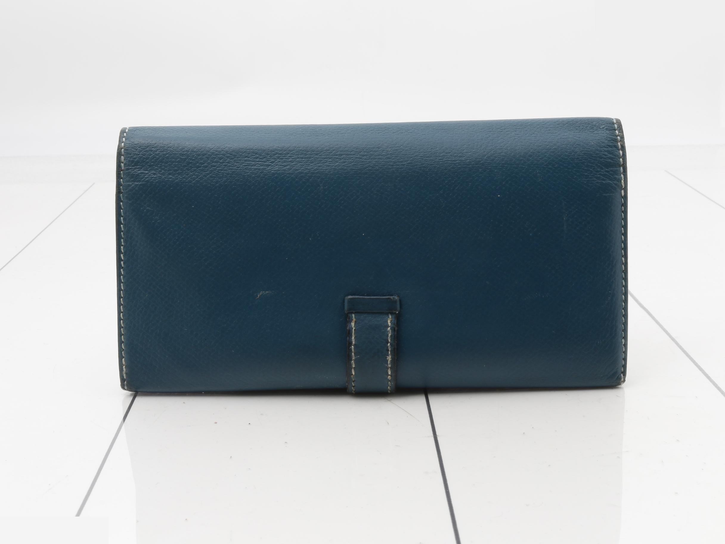 Long Wallet — view 2