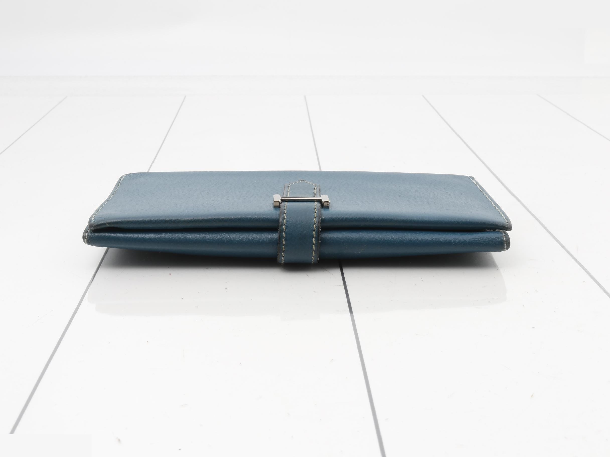 Long Wallet — view 3