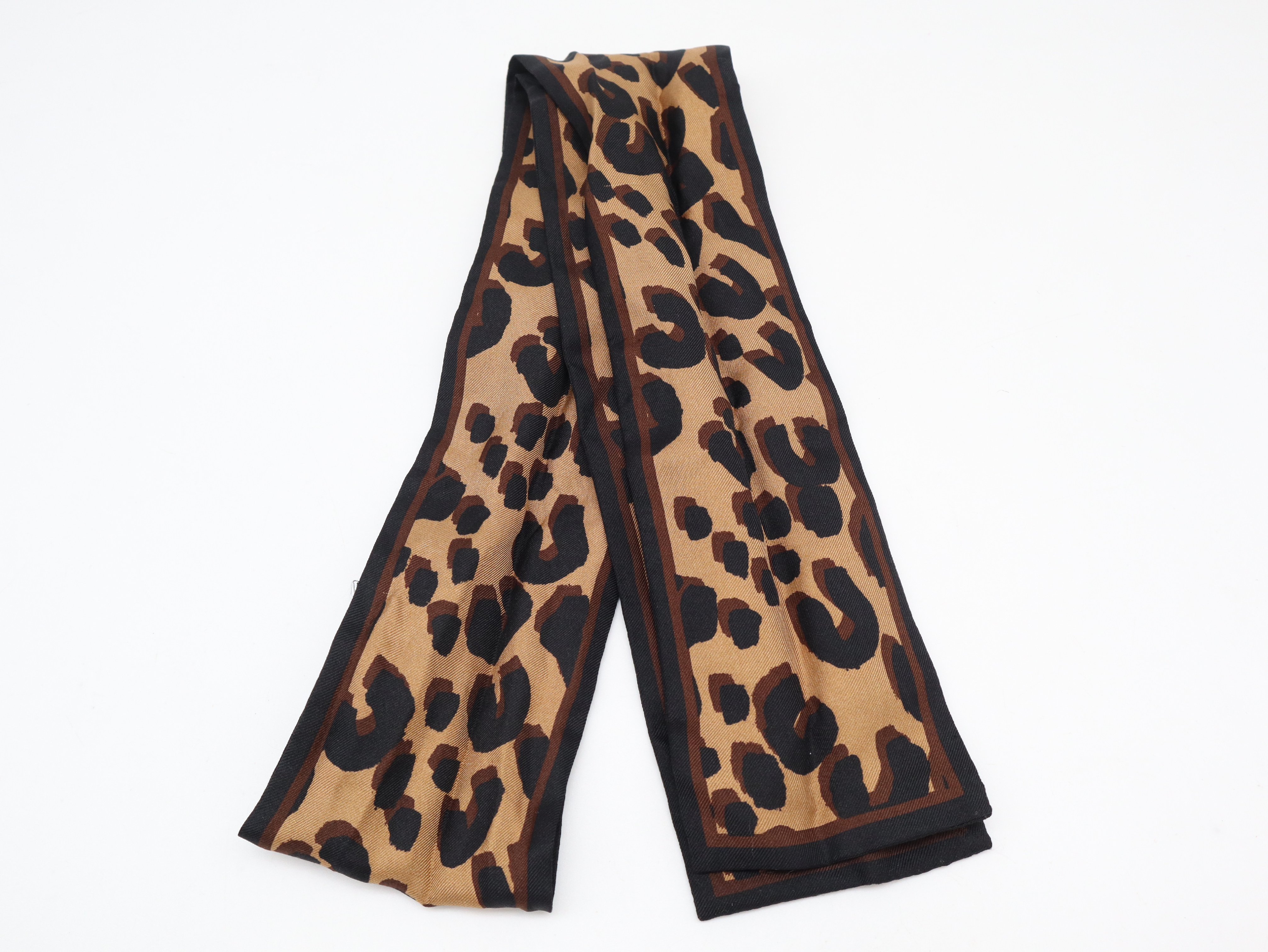 M72394 Silk Bandeau Leopard Ribbon Scarf and other accessories — view 2