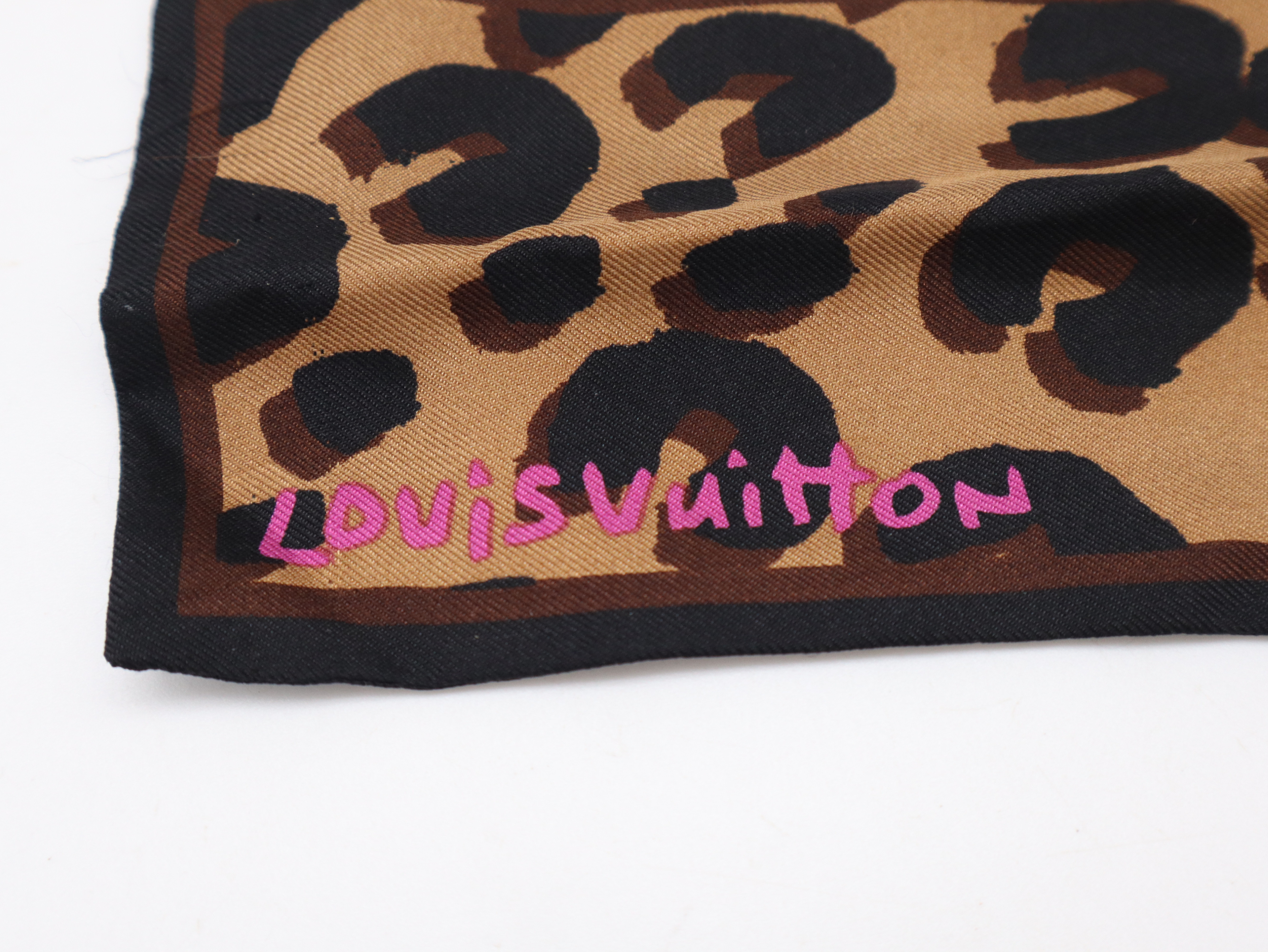M72394 Silk Bandeau Leopard Ribbon Scarf and other accessories — view 3