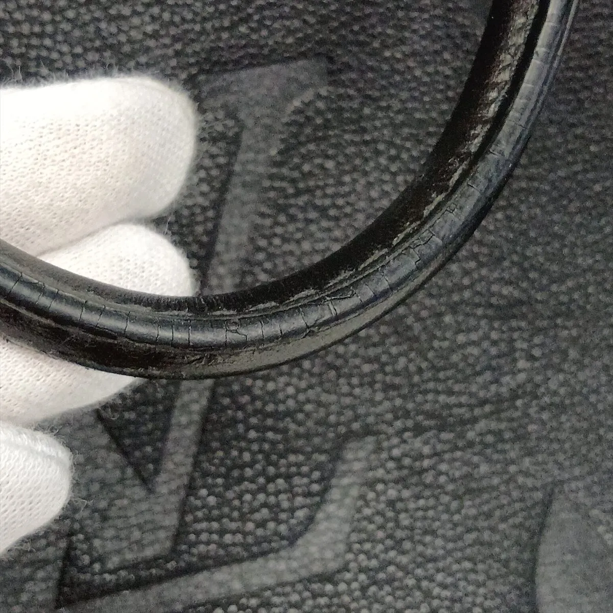 Monogram Empreinte OnTheGo GM M44925 Black (RFID detected) — view 14