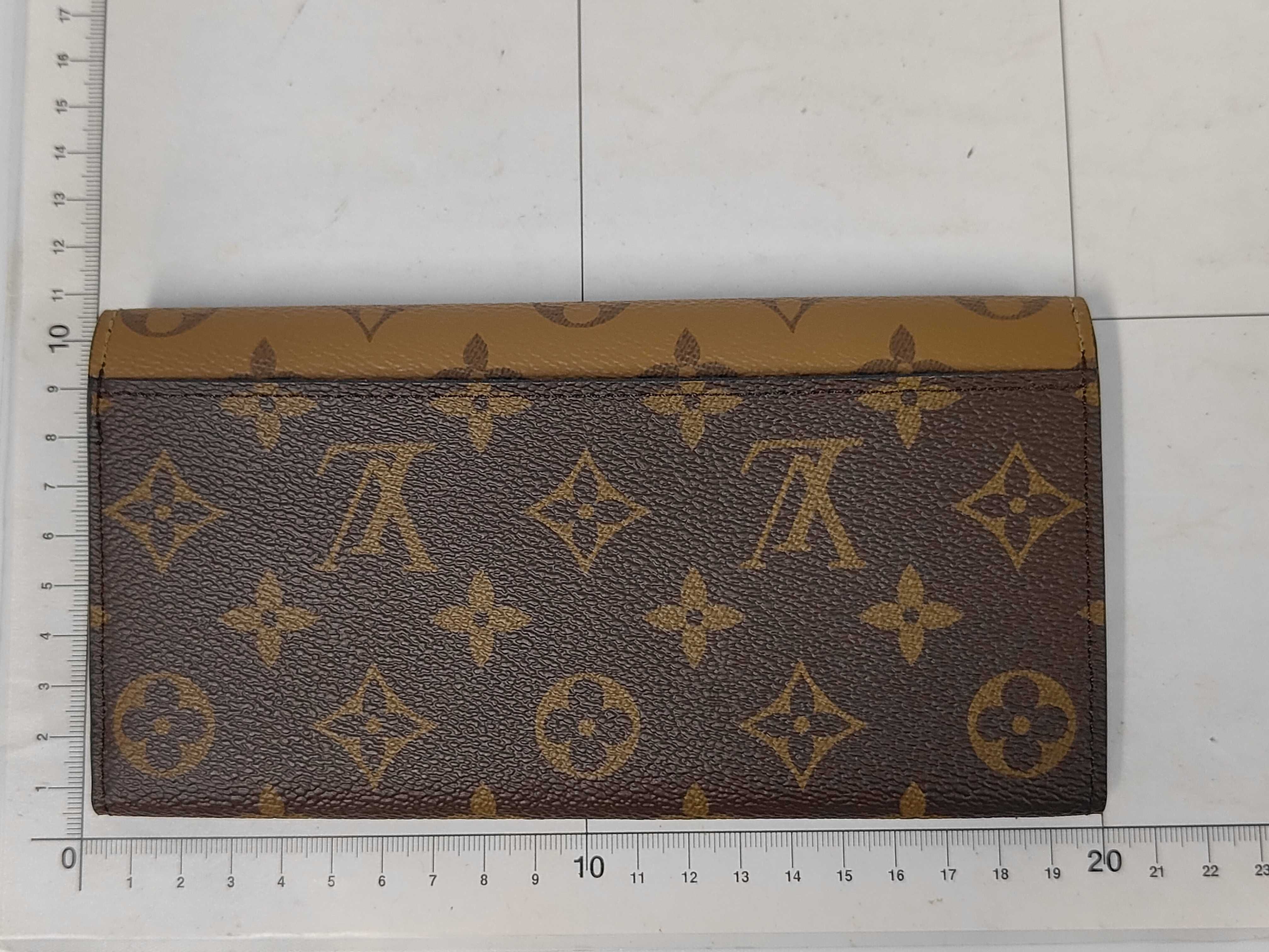Monogram Reverse Portefeuille Emilie M82157 RFID Wallet — view 2