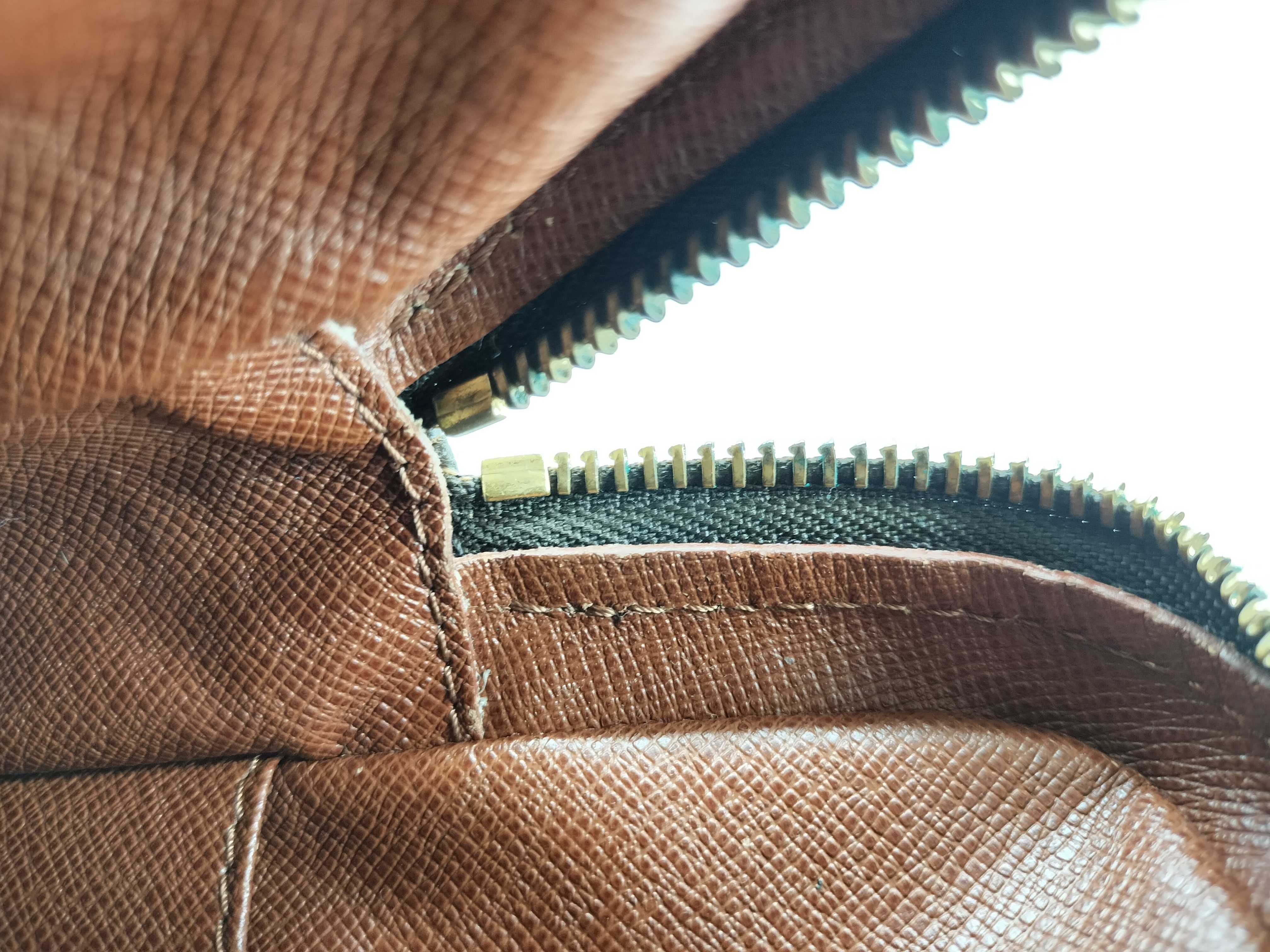 Monogram Amazon M45236 TH1026 Brown Shoulder Bag — view 9