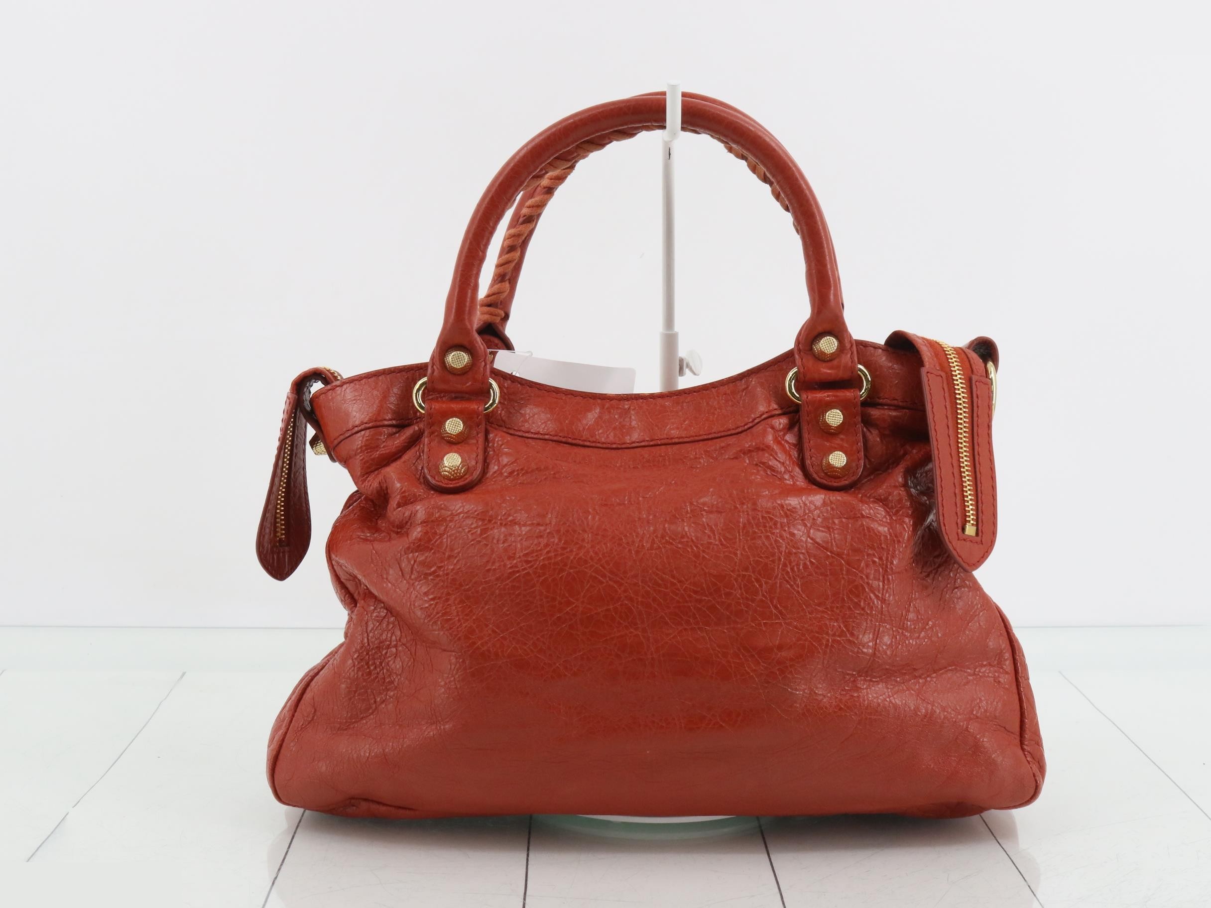 Classic handbag — view 2