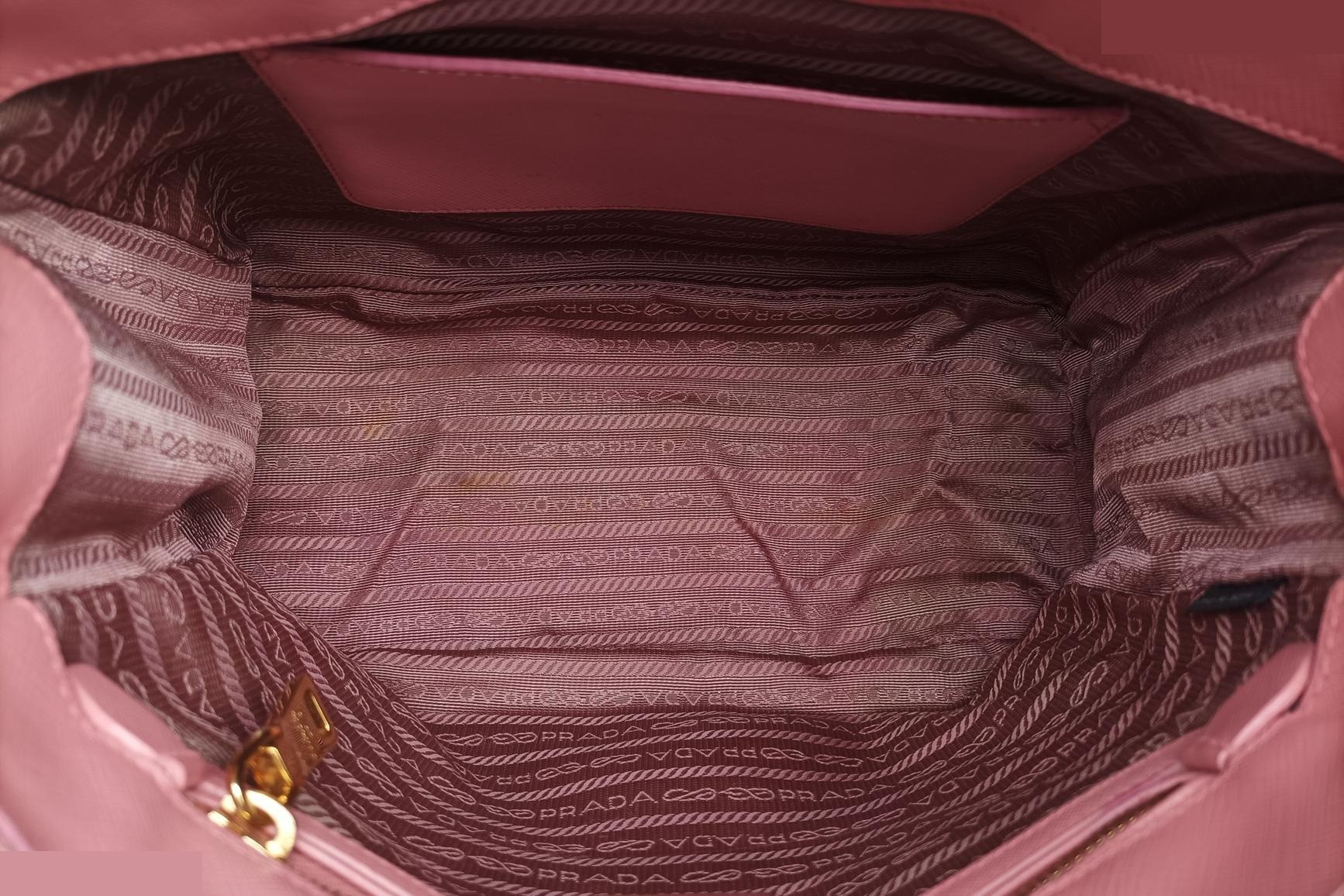 Galleria Saffiano Leather Pink — view 6