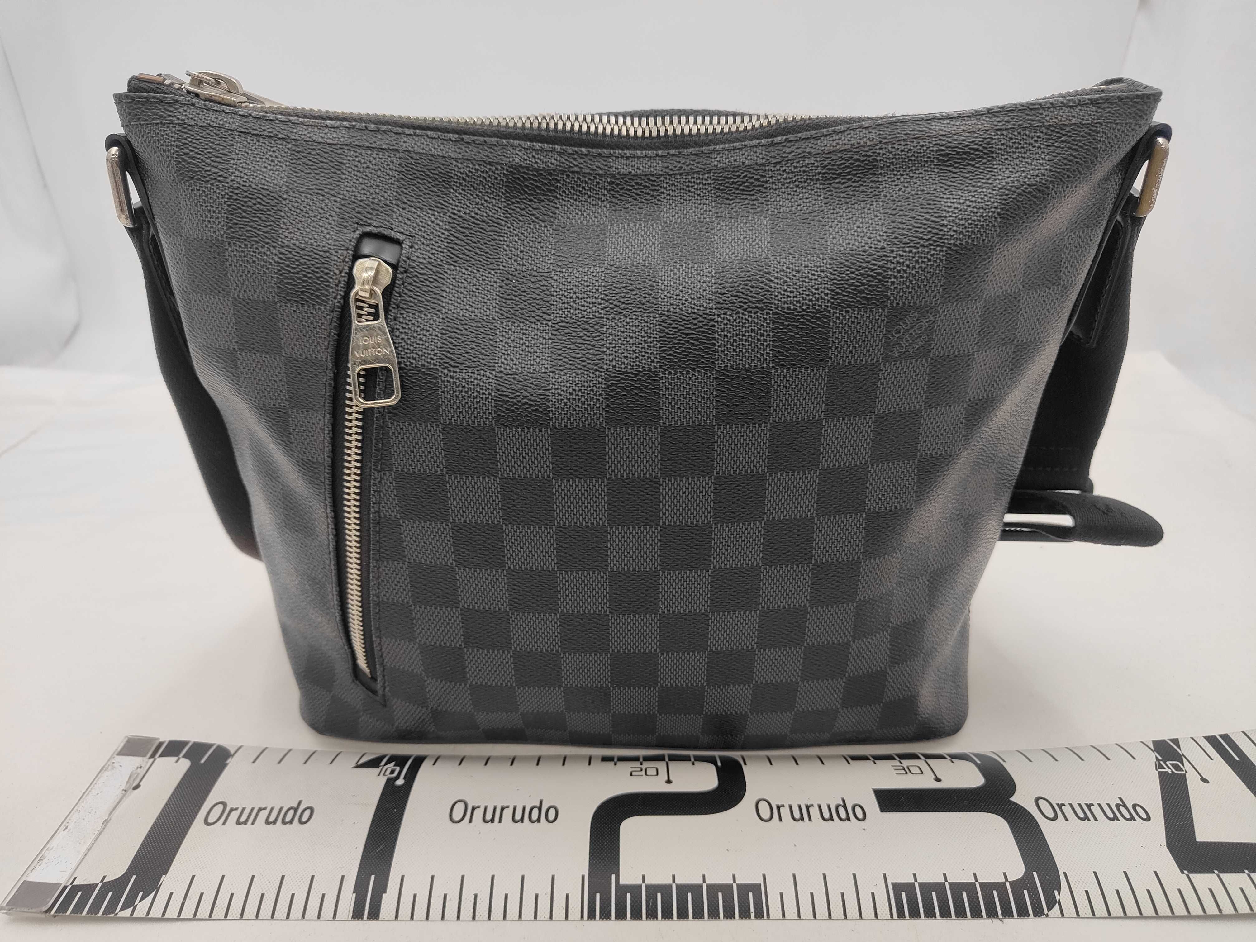 Damier Graphite N41211 Mick Shoulder Bag — view 2