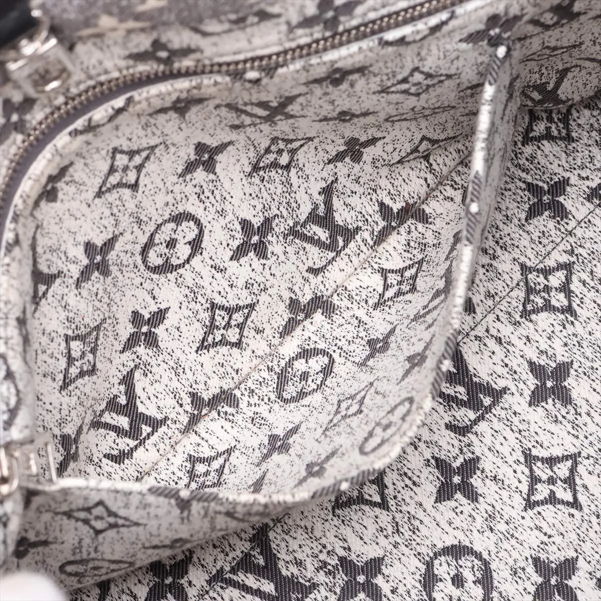 Monogram Jacquard Denim OnTheGo MM M46448 Gray (RFID detected) — view 8