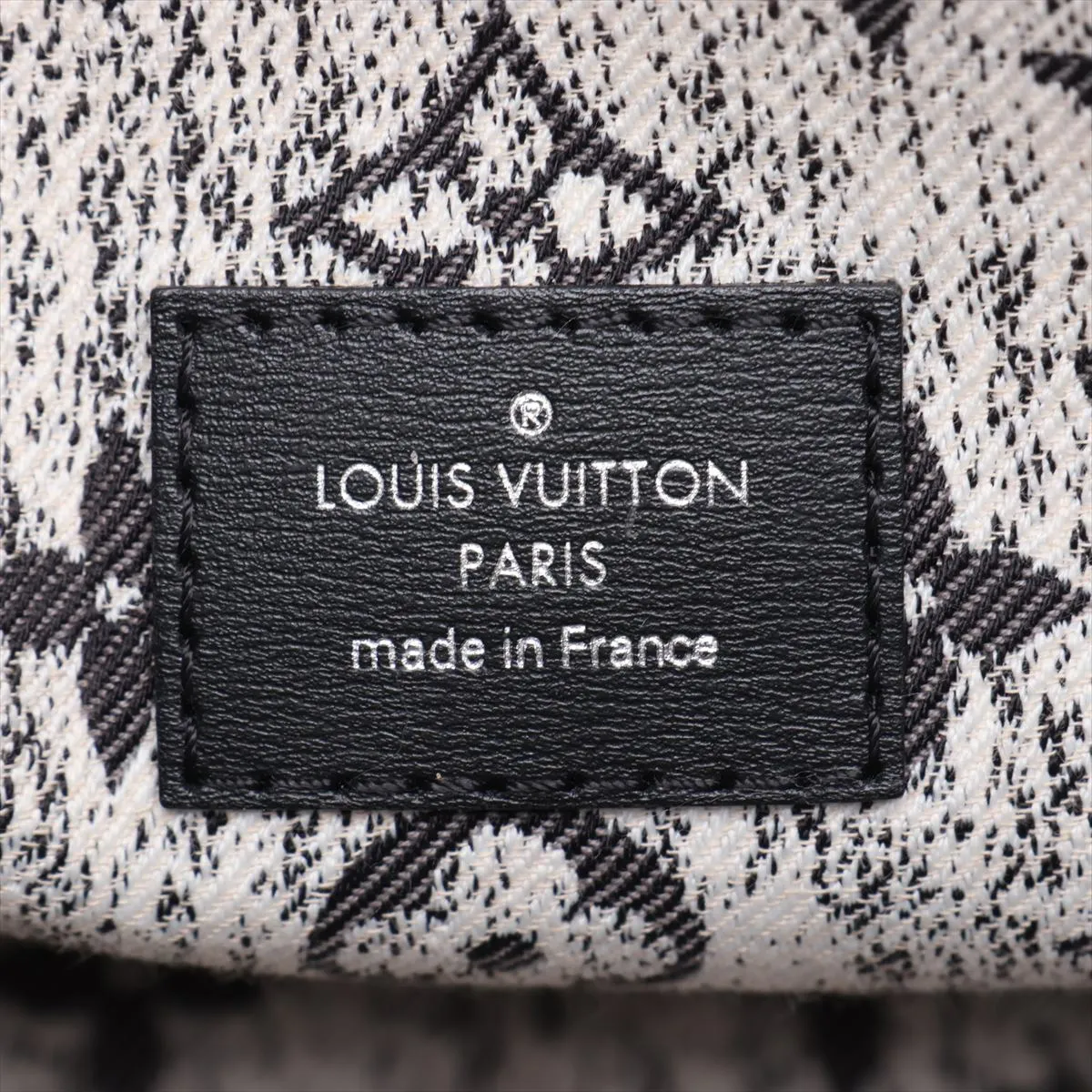Monogram Jacquard Denim OnTheGo MM M46448 Gray (RFID detected) — view 10