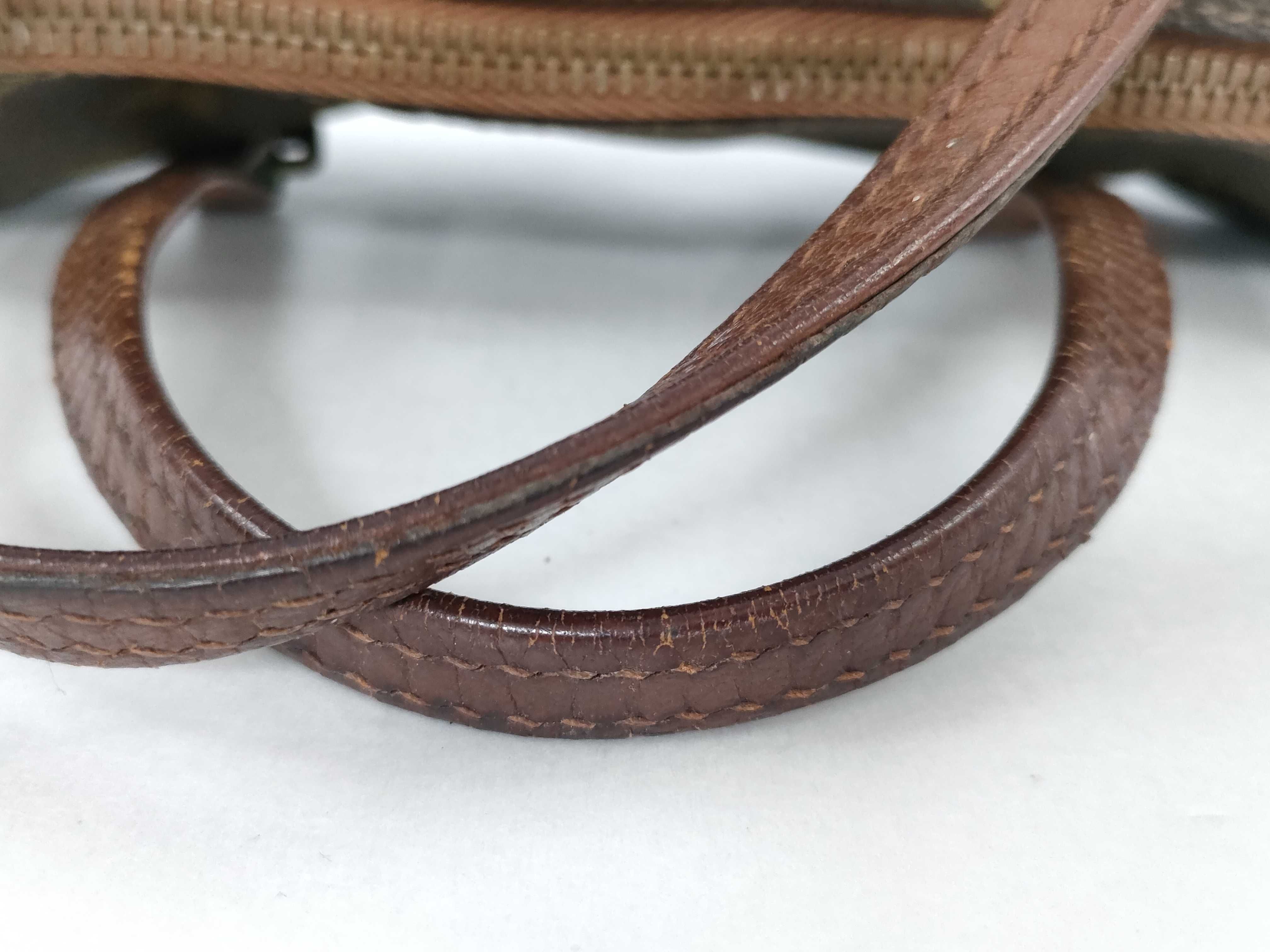 Monogram Louis Vuitton Monogram Handbag Papillon 22 M51367 Handbag — view 4