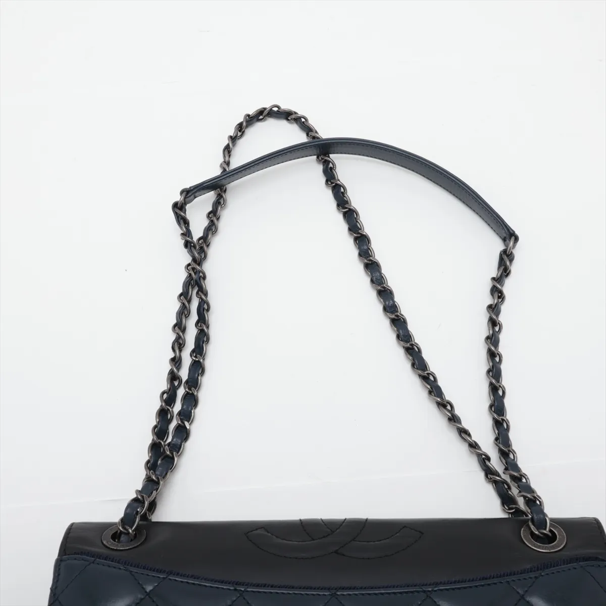 Matelassé Lambskin Single Flap Double Chain Bag, Navy x Black, Gunmetal Hardware, 21525294, Serial Number 21 — view 6