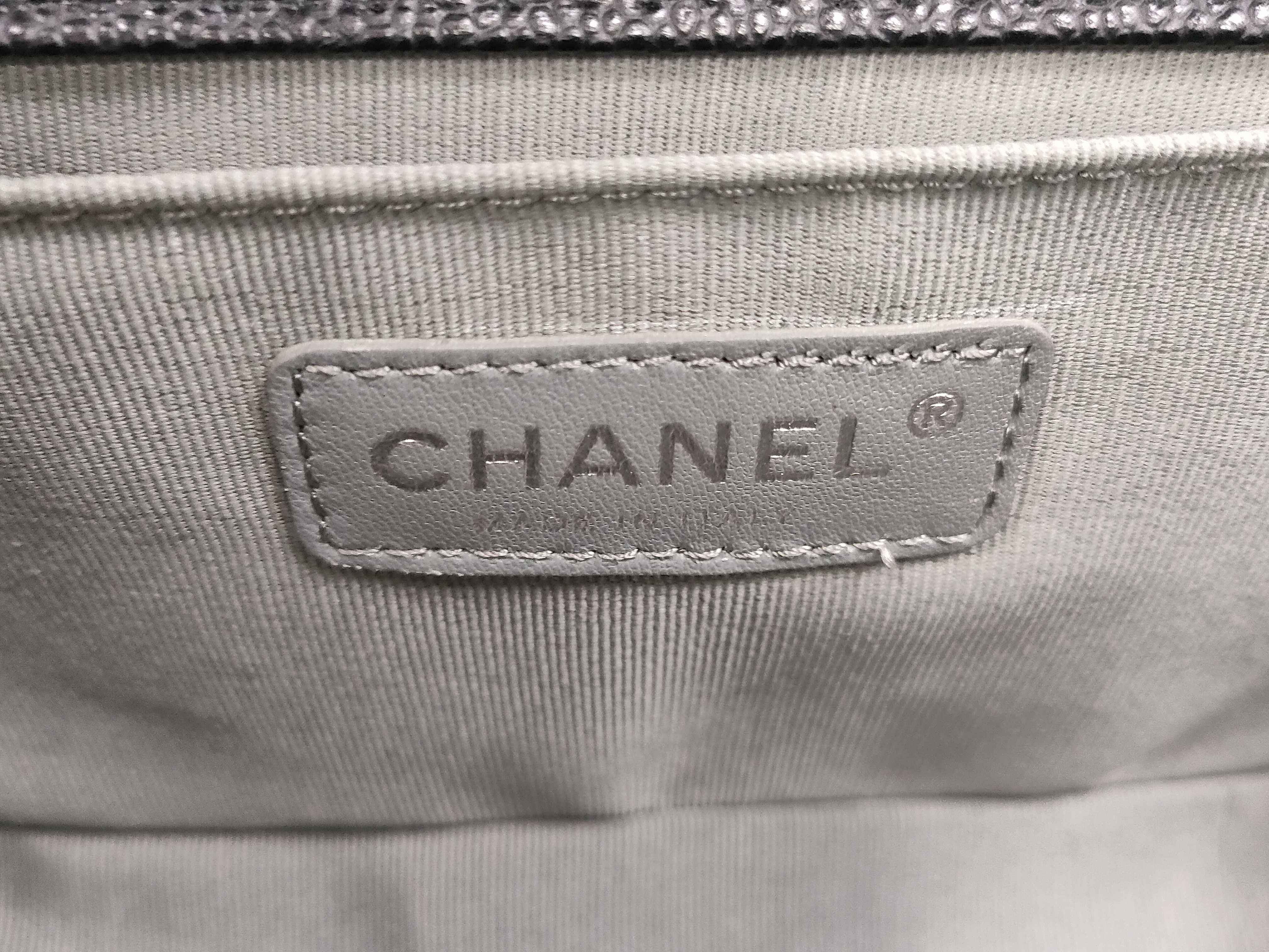 Caviar Skin Chanel Shoulder Bag — view 13