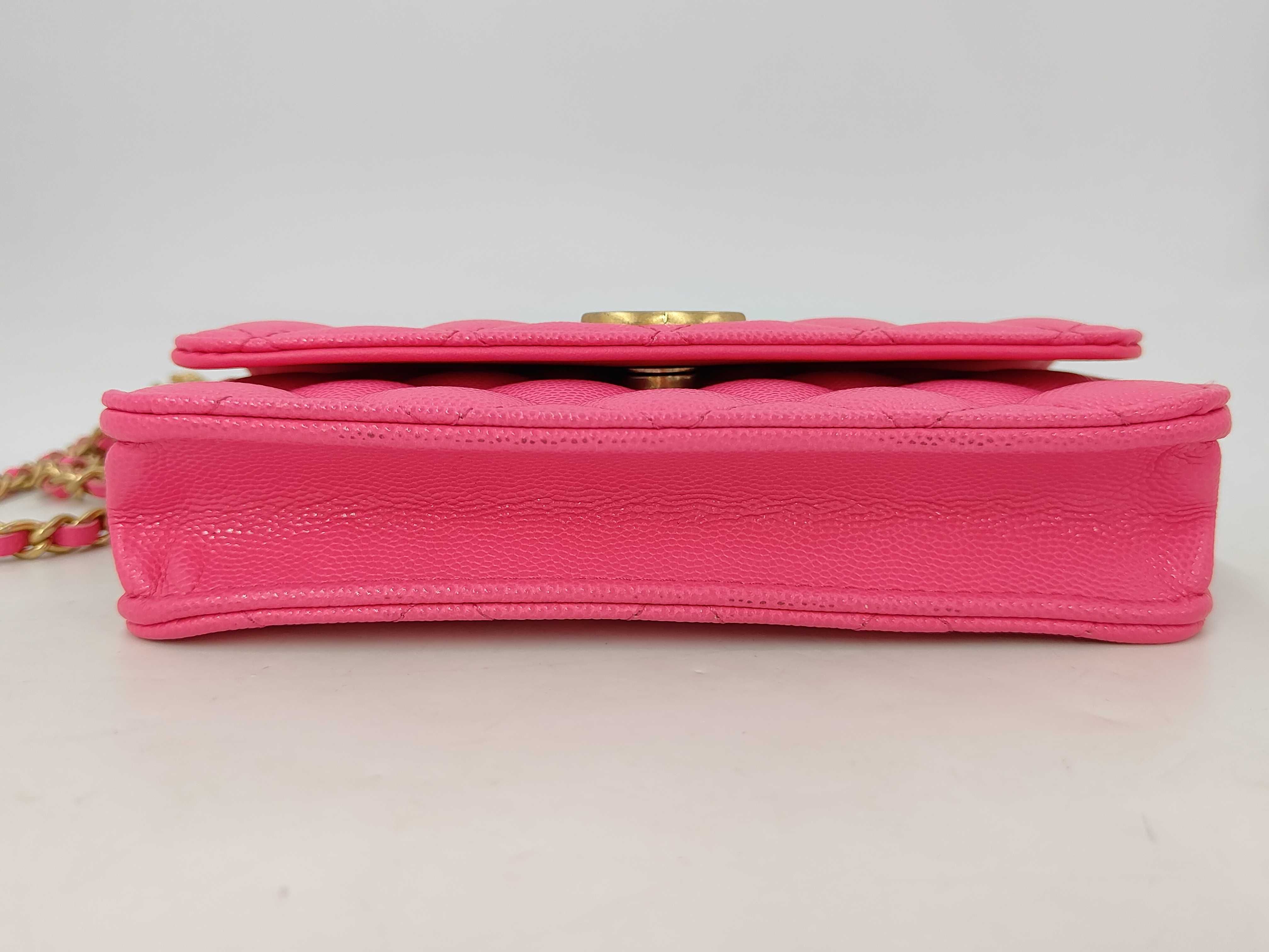 Matelassé Caviar Skin Chain Wallet (Random Number) Shoulder Bag — view 4