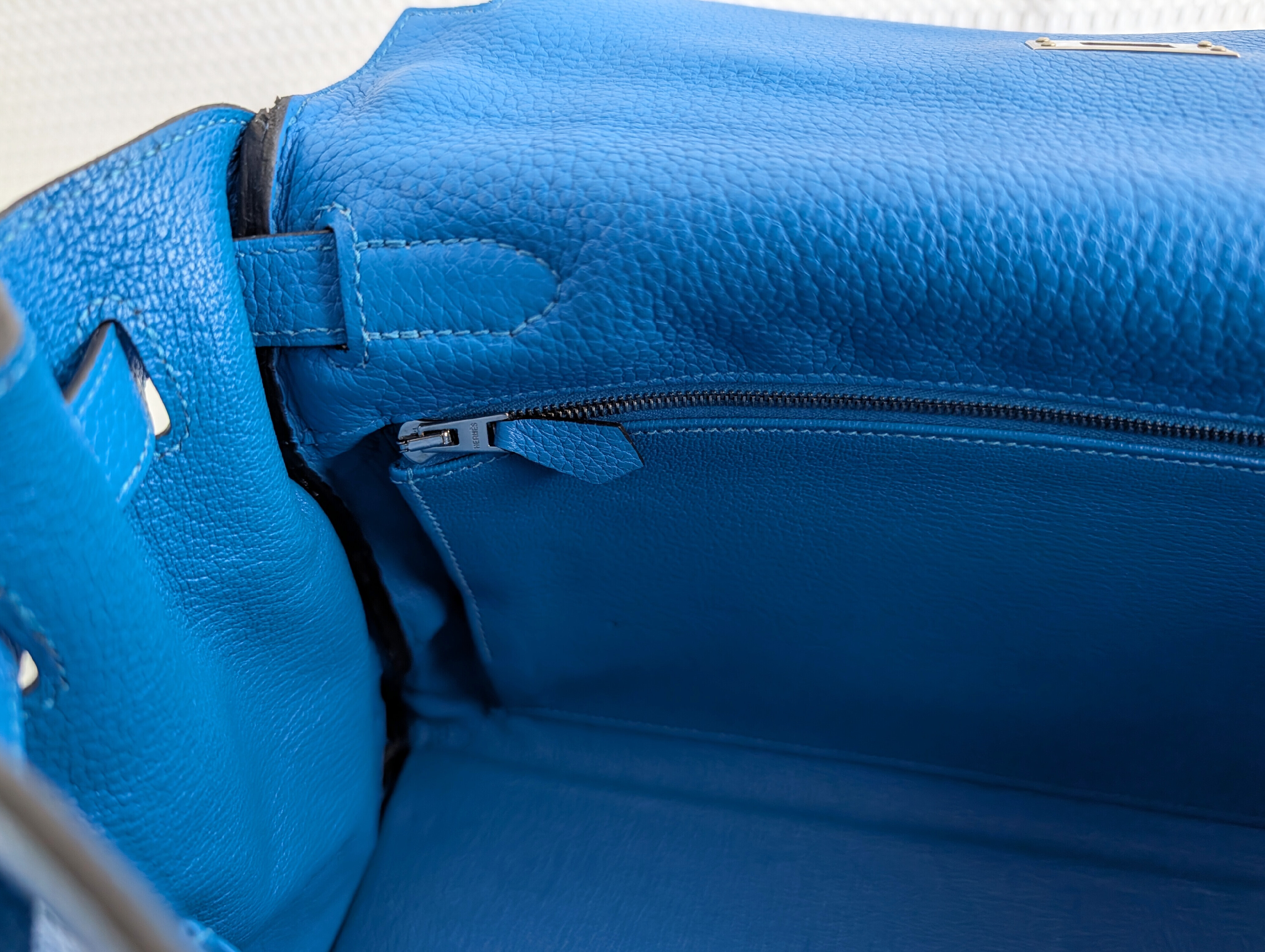 Kelly 32 Taurillon Clemence Blue Hydra Silver Hardware P Stamp Handbag — view 12