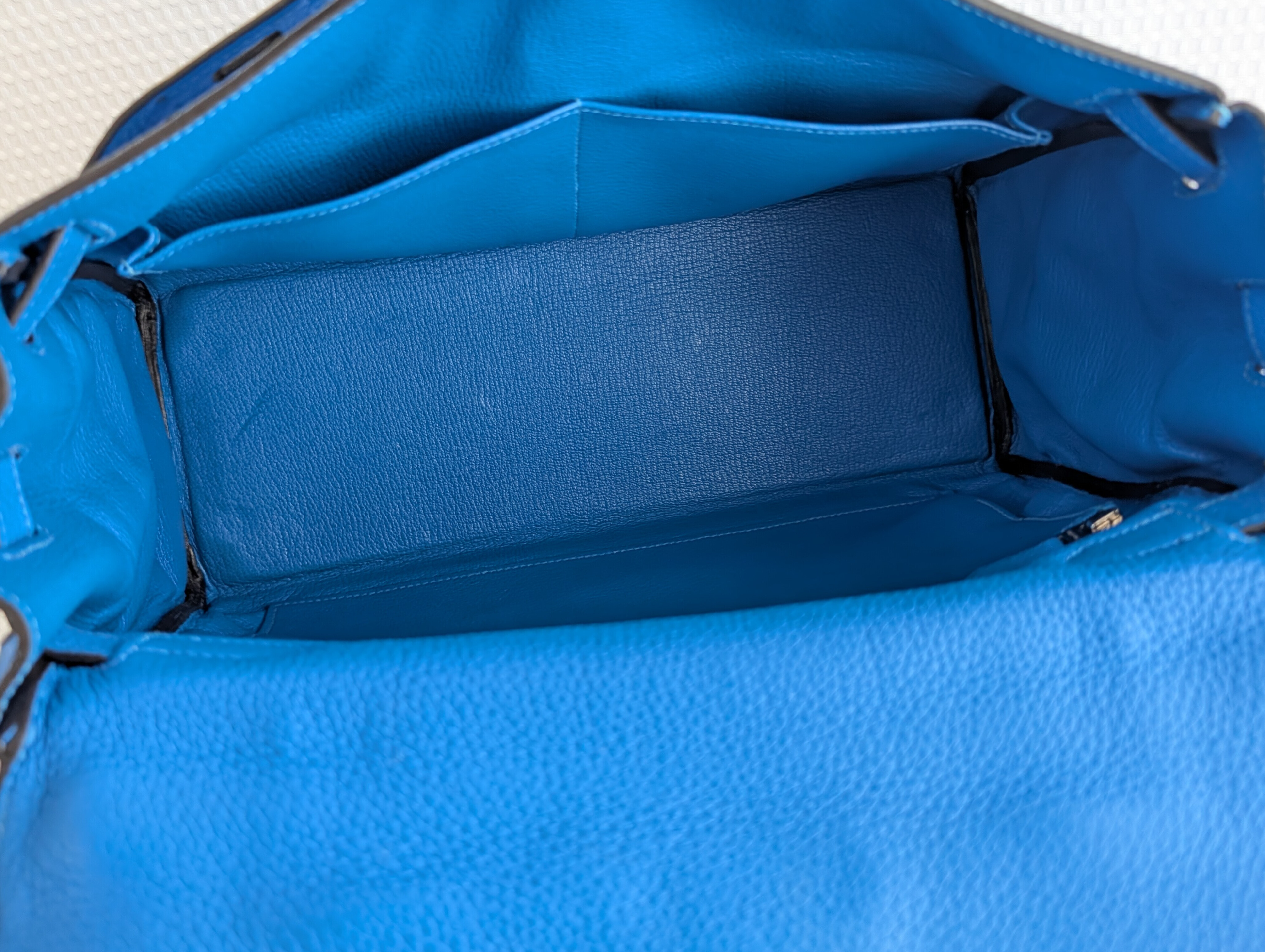 Kelly 32 Taurillon Clemence Blue Hydra Silver Hardware P Stamp Handbag — view 10