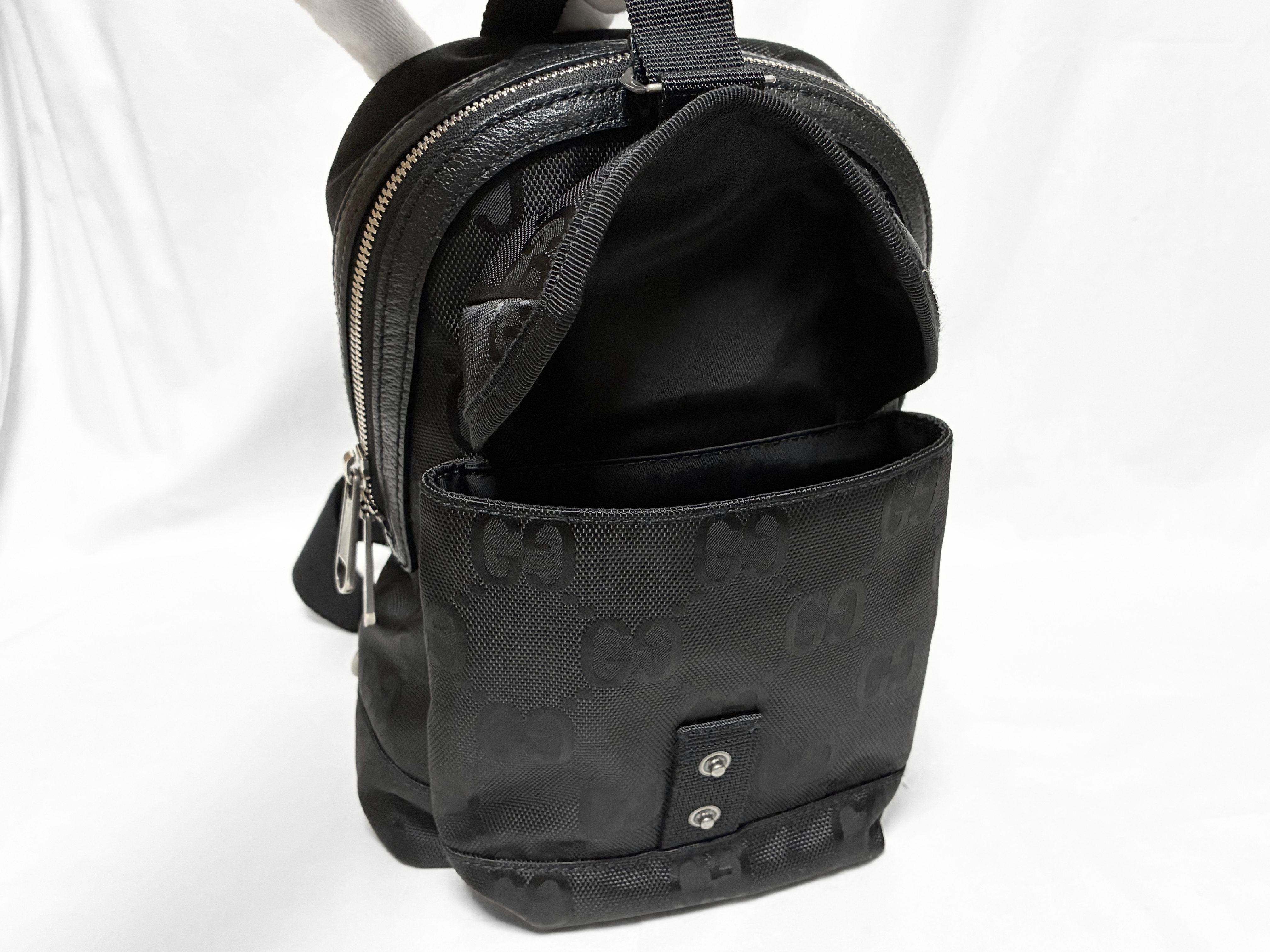 Off the Grid Nylon Body Bag, Black, 658631 (Shoulder Bag) — view 6