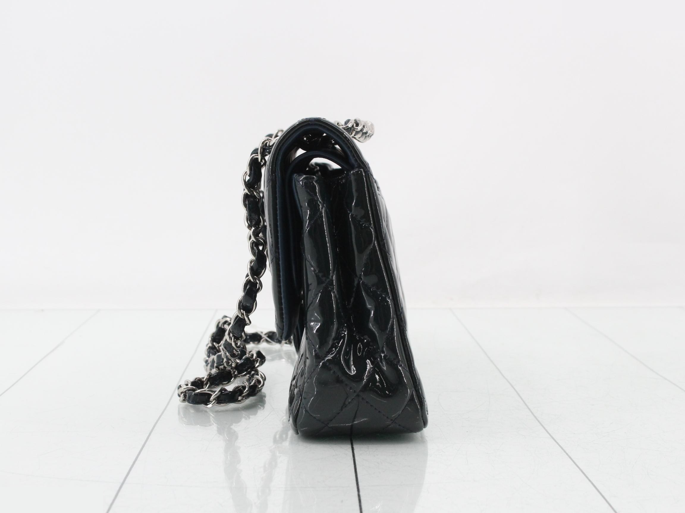 Matelassé enamel double flap double chain shoulder bag — view 3