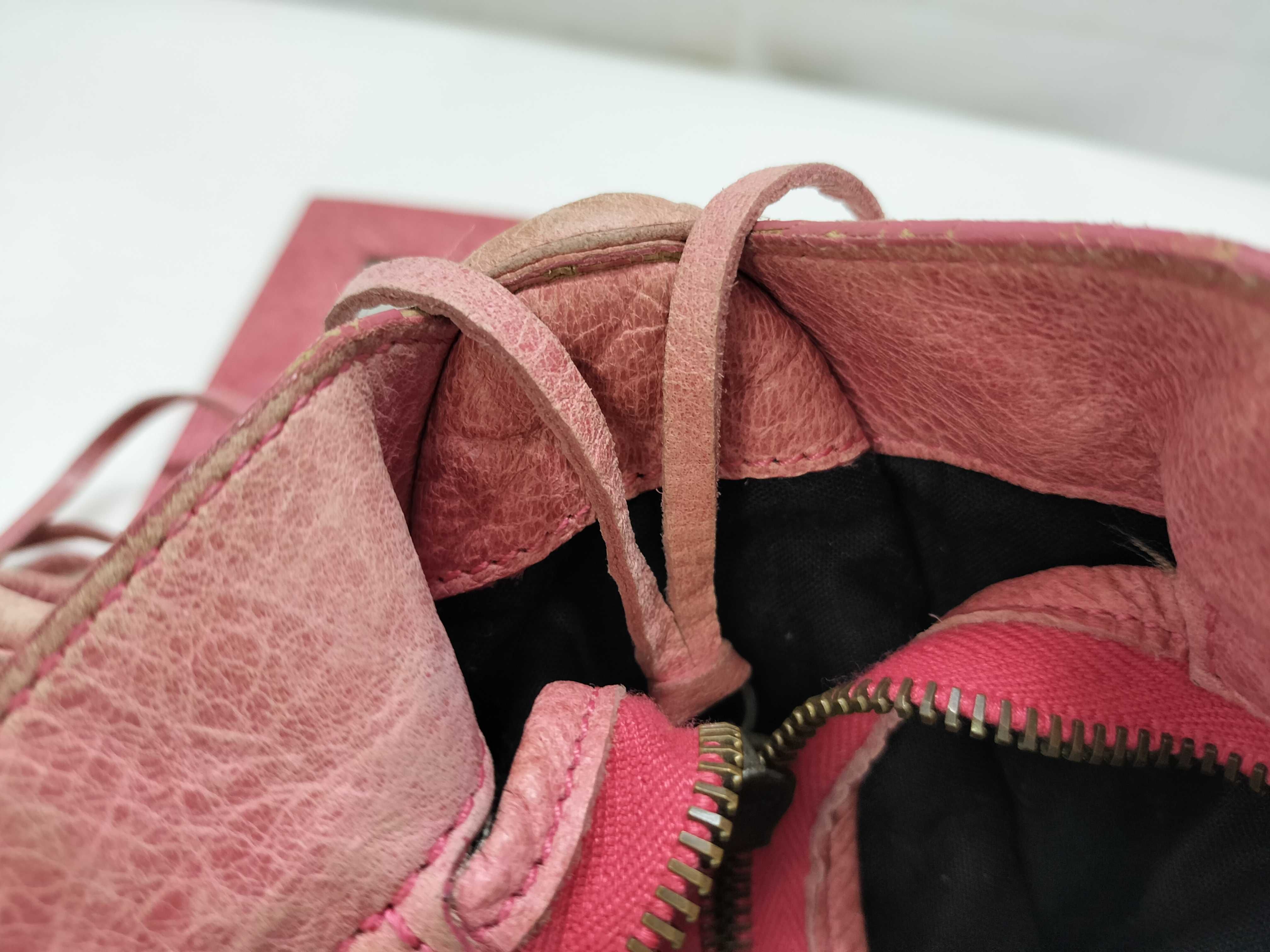 SG - Classic City Leather 2-Way Handbag Pink 115748 Handbag — view 12