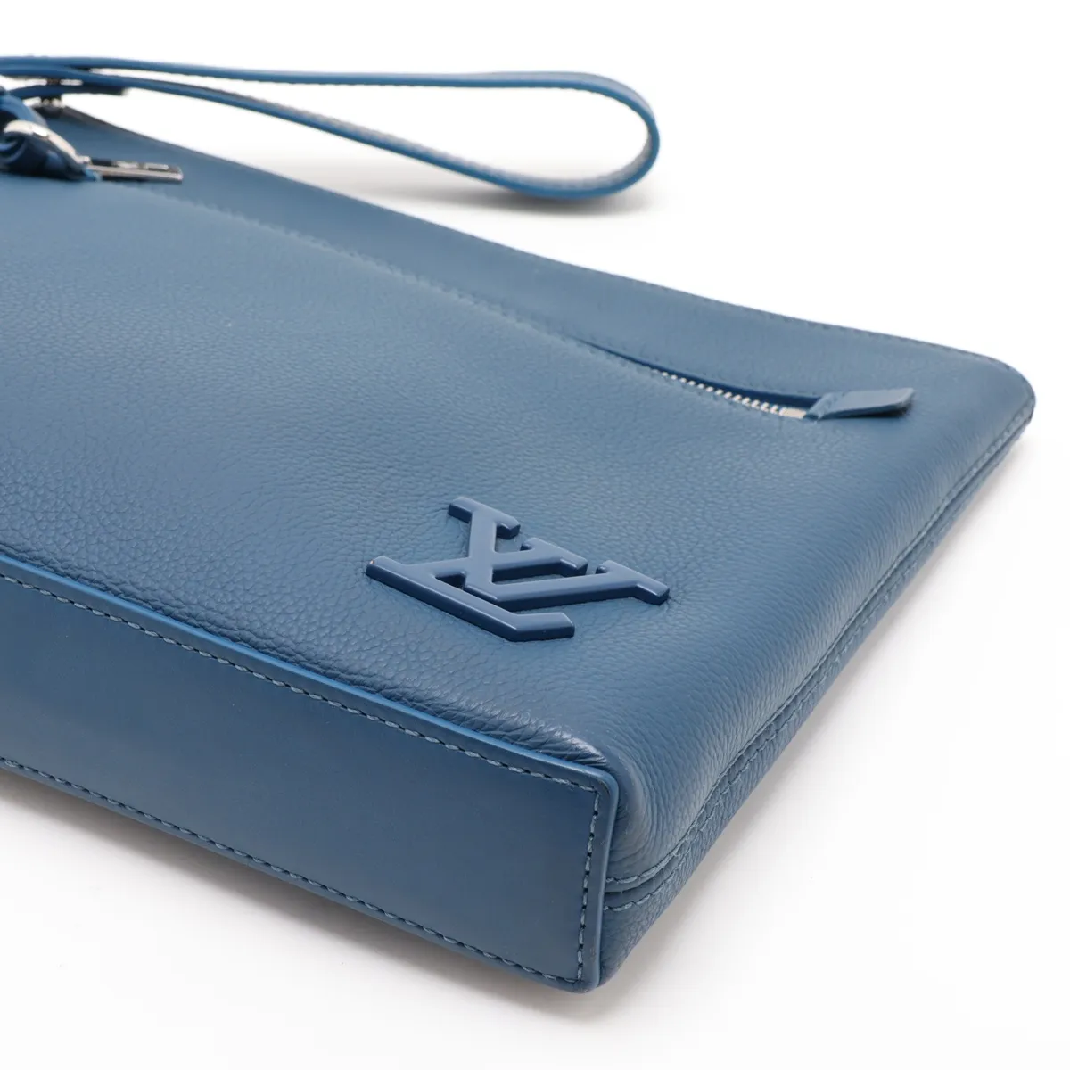 LV Aerogram Pochette iPad M81029 Blue (RFID detected) — view 3