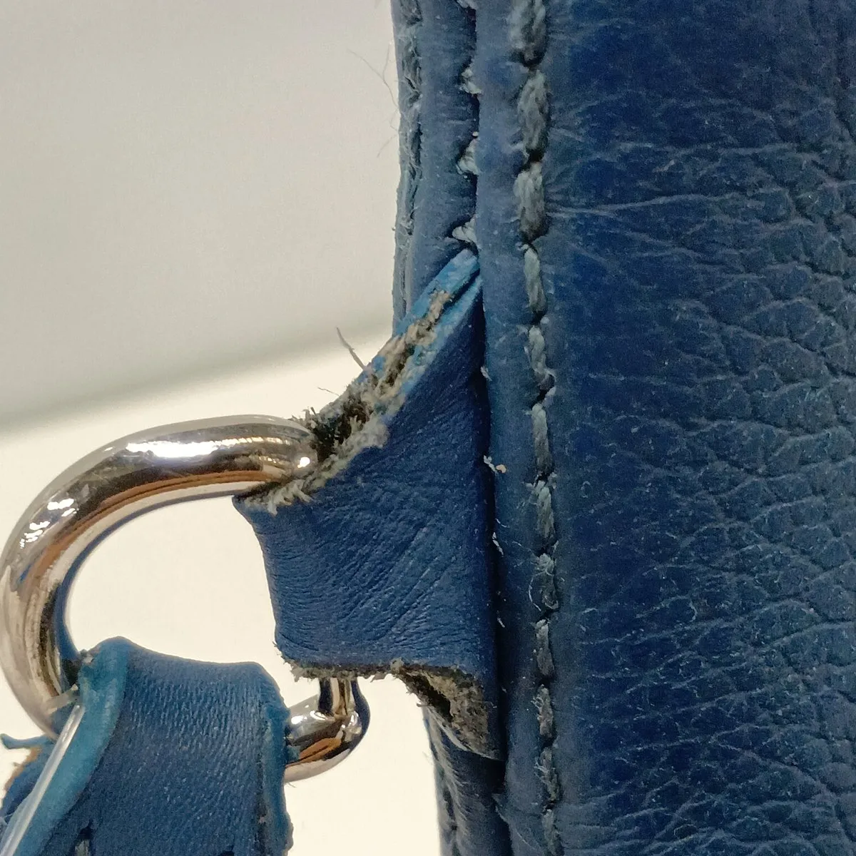 LV Aerogram Pochette iPad M81029 Blue (RFID detected) — view 10