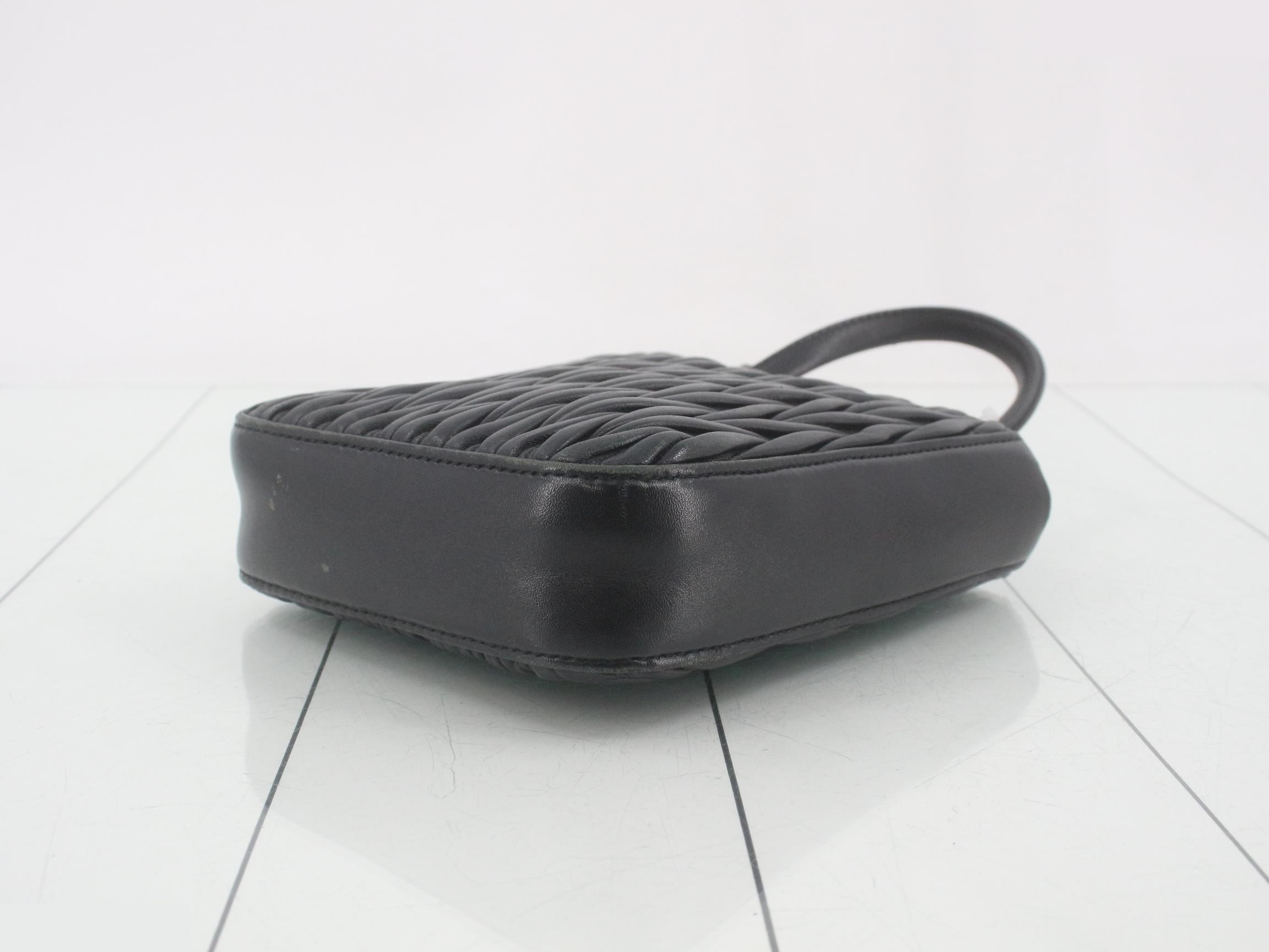 Matelassé (bag) - Shoulder bag - Black — view 6