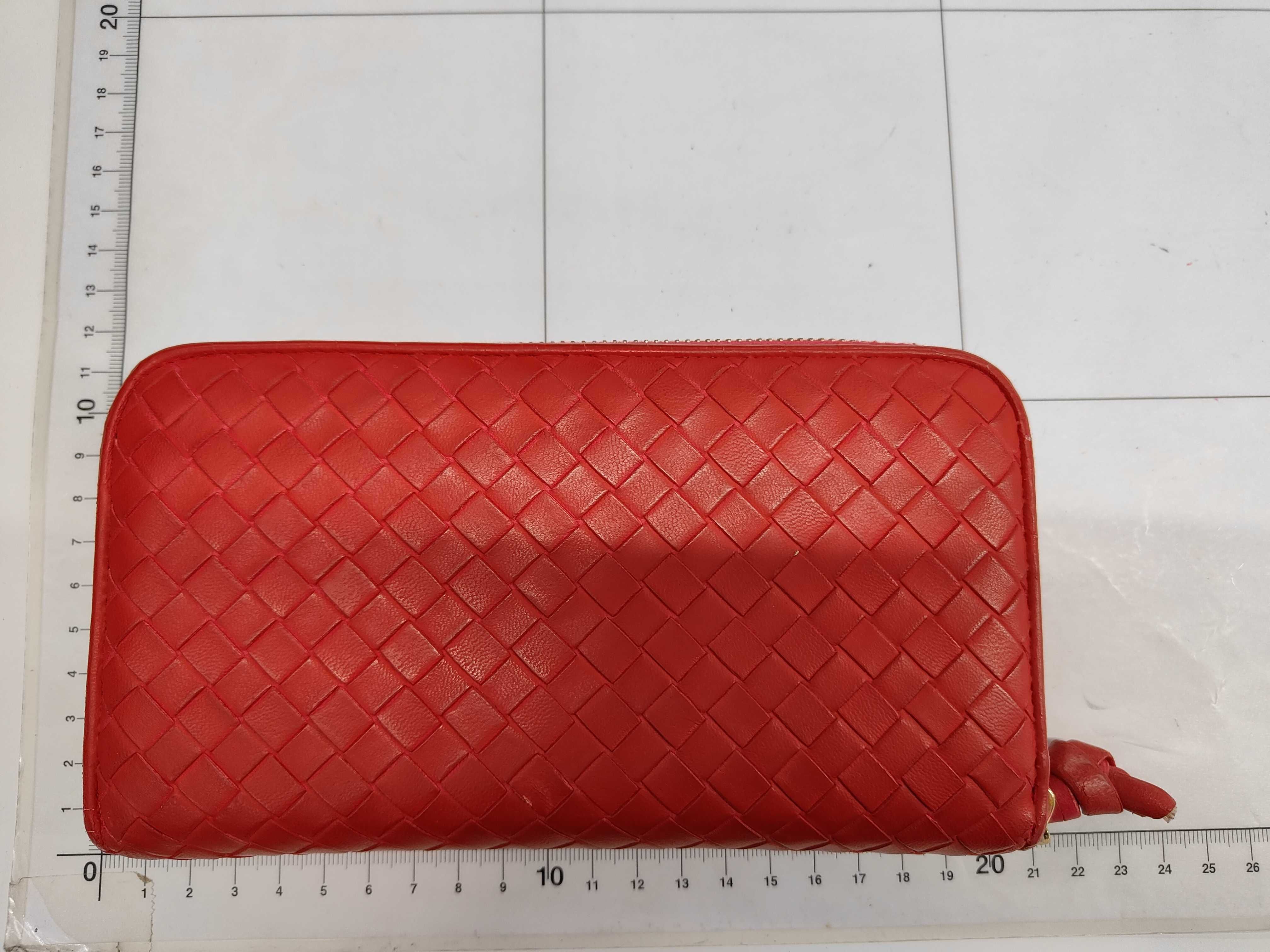 Intrecciato Long Wallet, Round Leather, Red — view 2