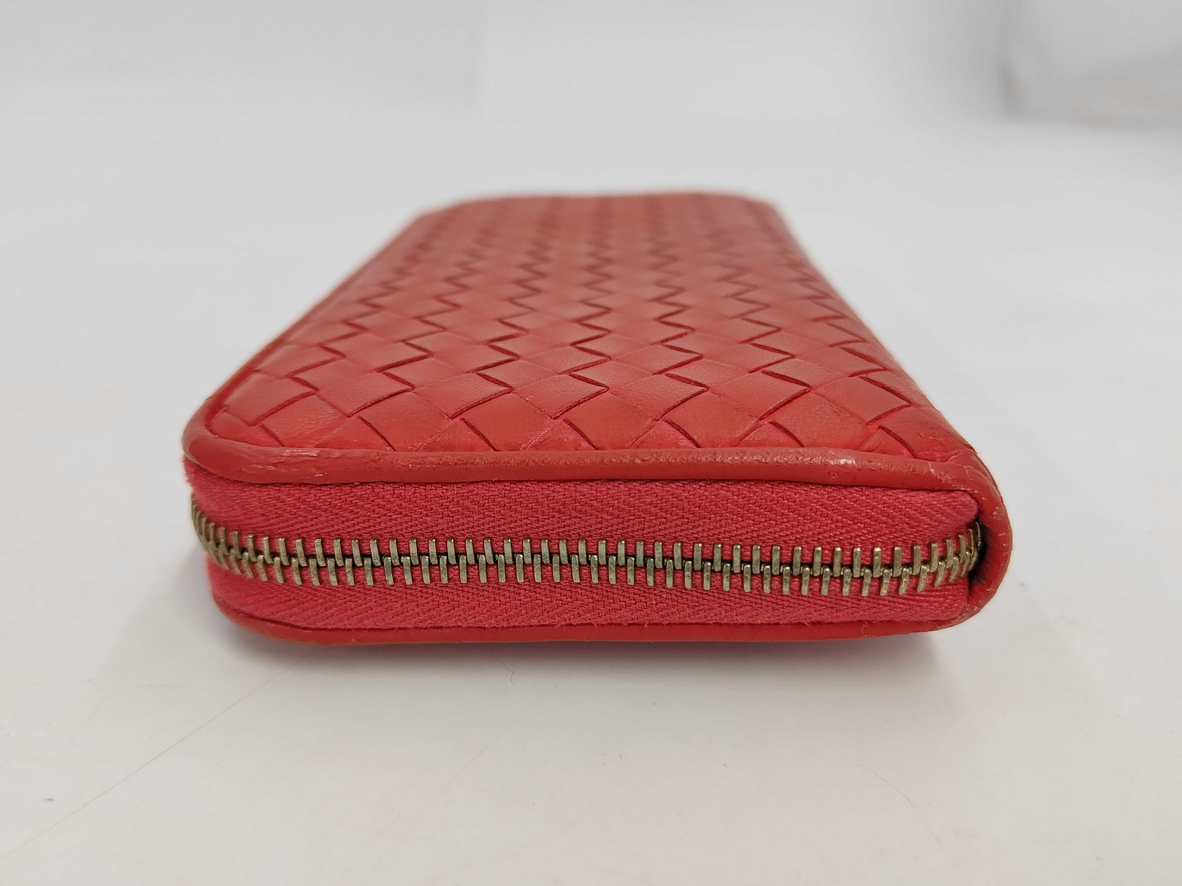 Intrecciato Long Wallet, Round Leather, Red — view 6