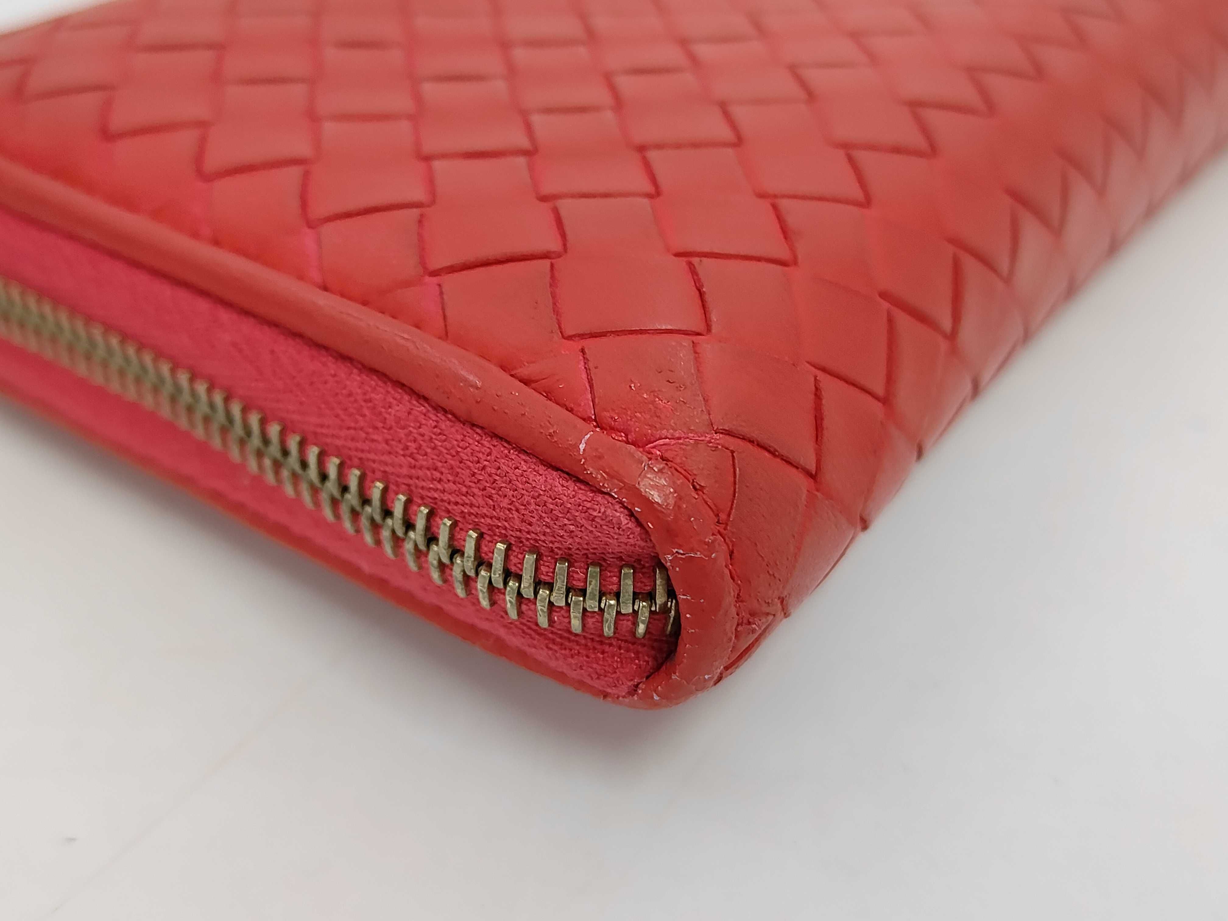 Intrecciato Long Wallet, Round Leather, Red — view 7