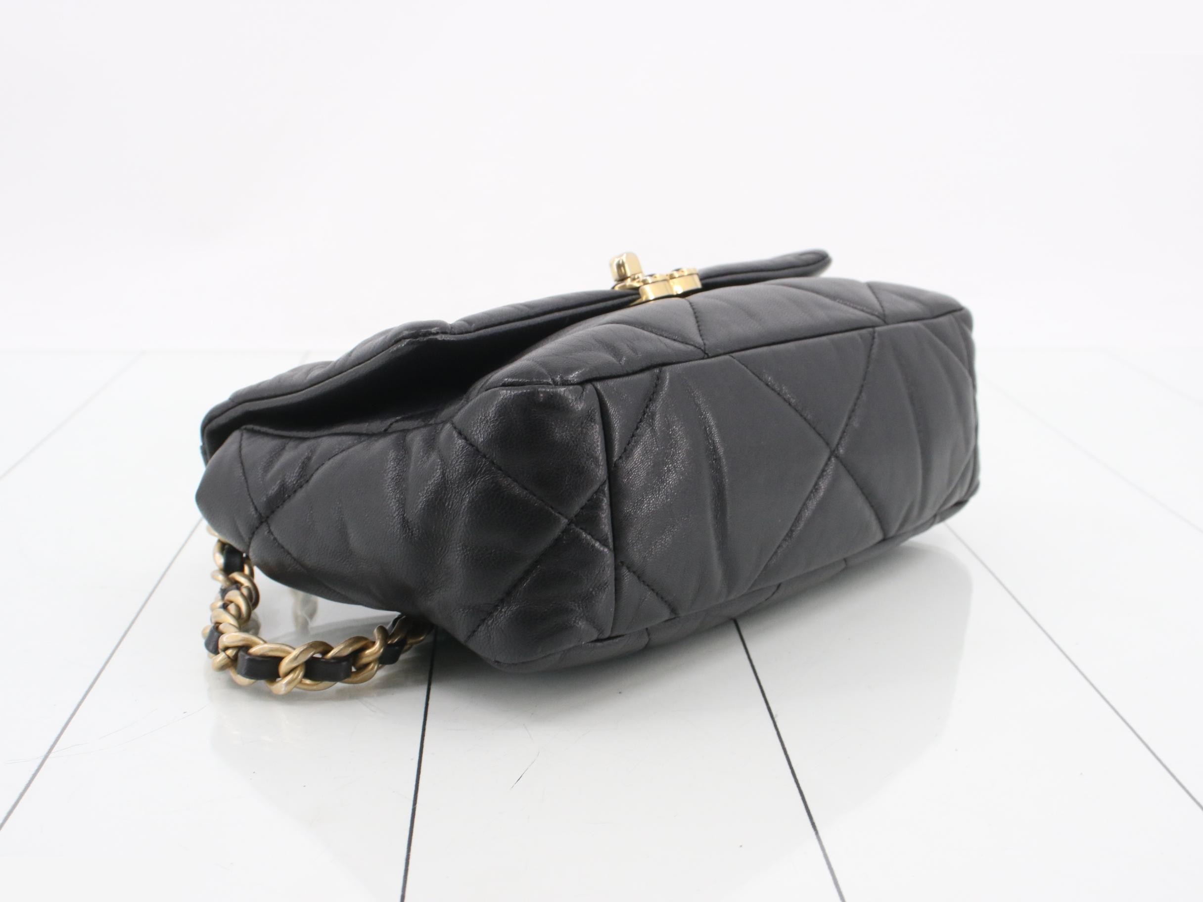 19 Leather 2-Way Handbag — view 5