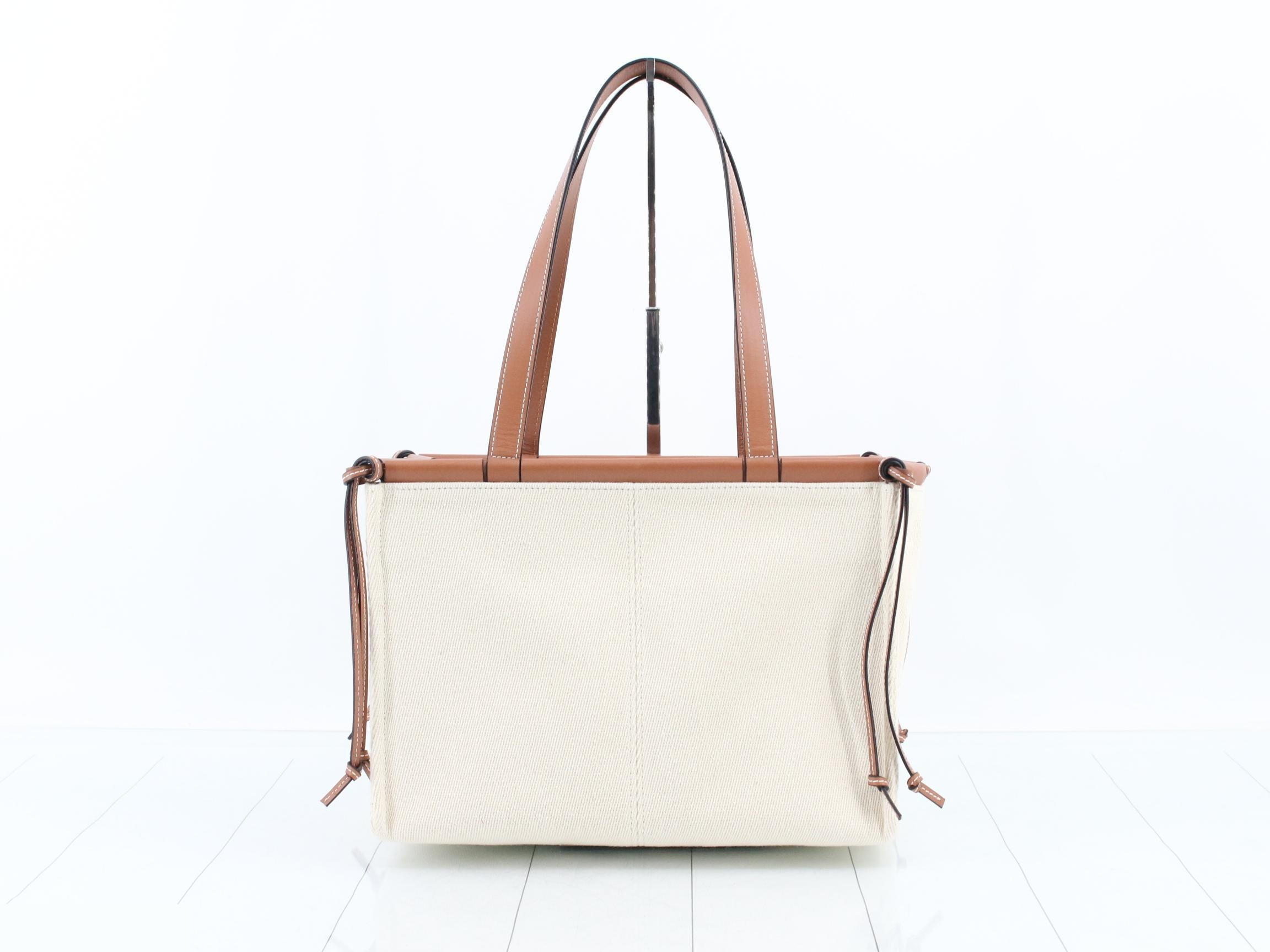 Other lines: Bags & Tote Bags, Cushion Tote, Canvas, Anagram — view 2